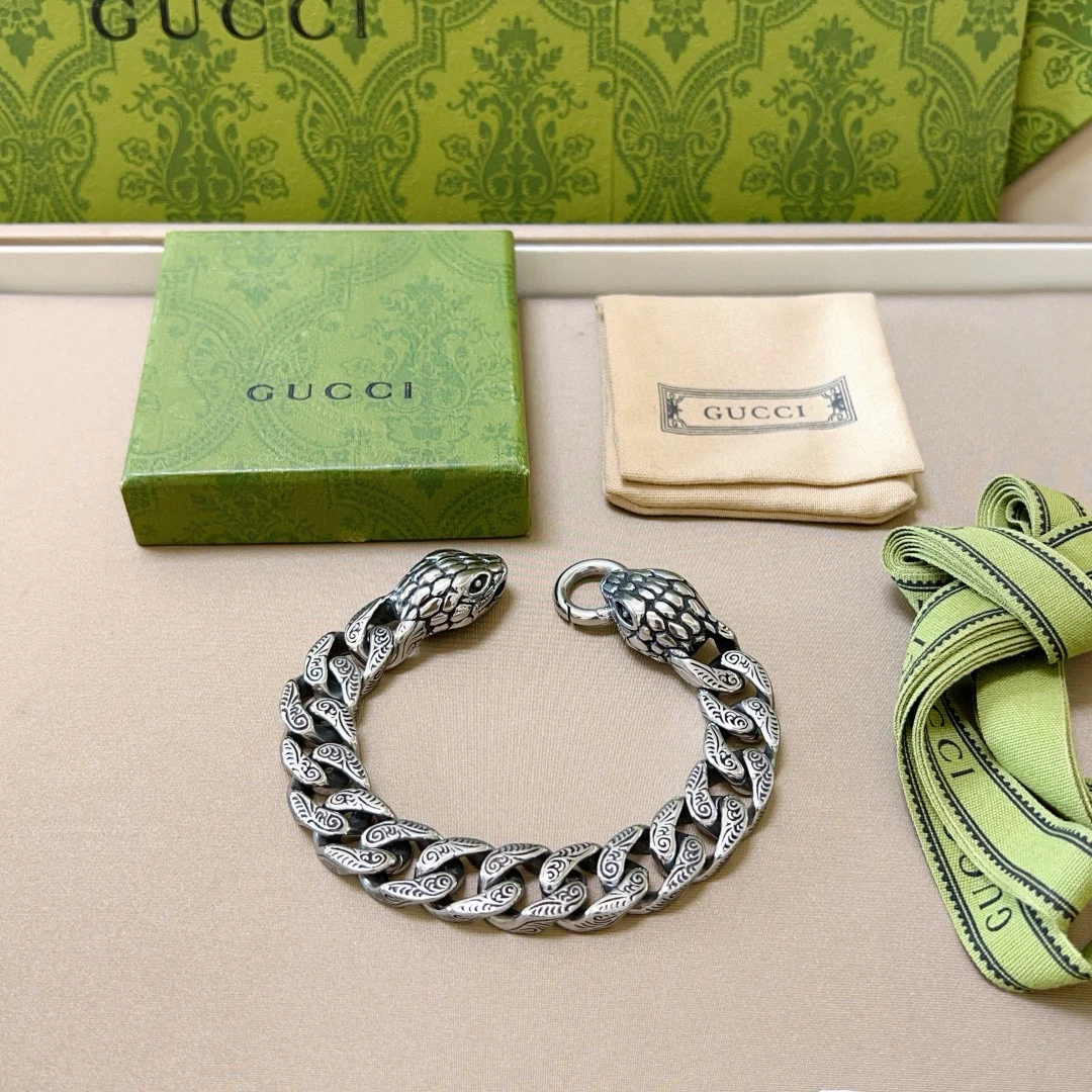 Bracelets & Bangles