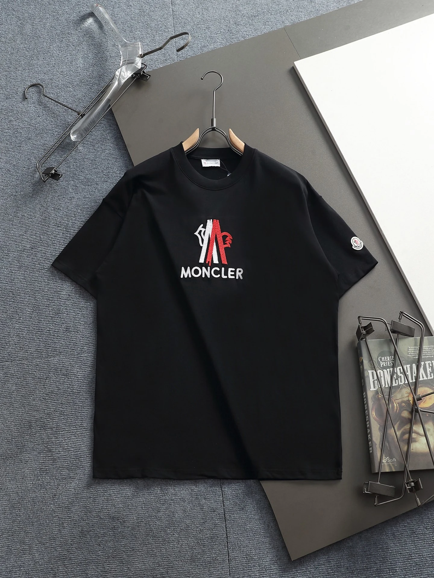 Moncler T-Shirt — 9a463fed