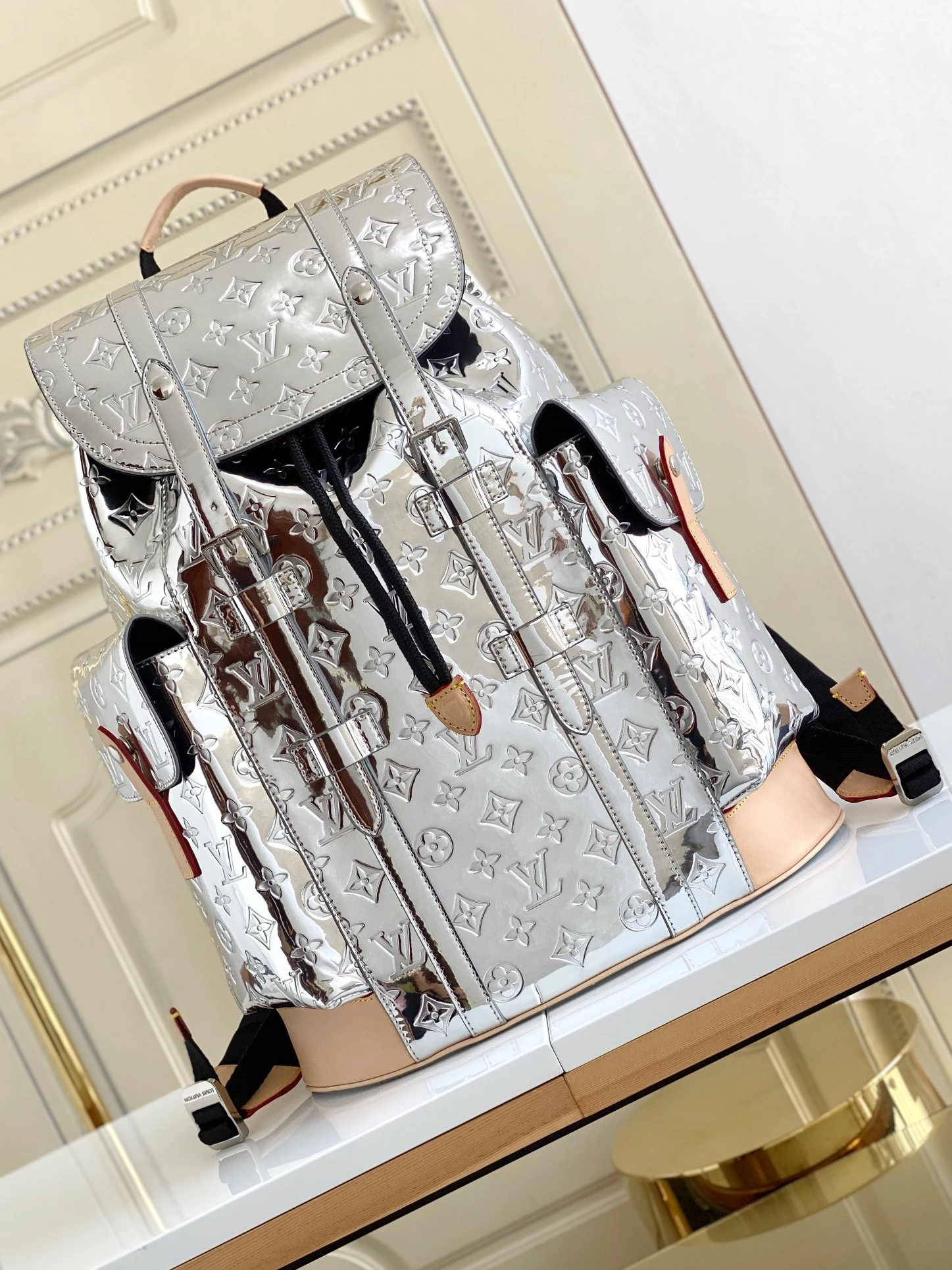 Louis Vuitton Bag — 59f00386
