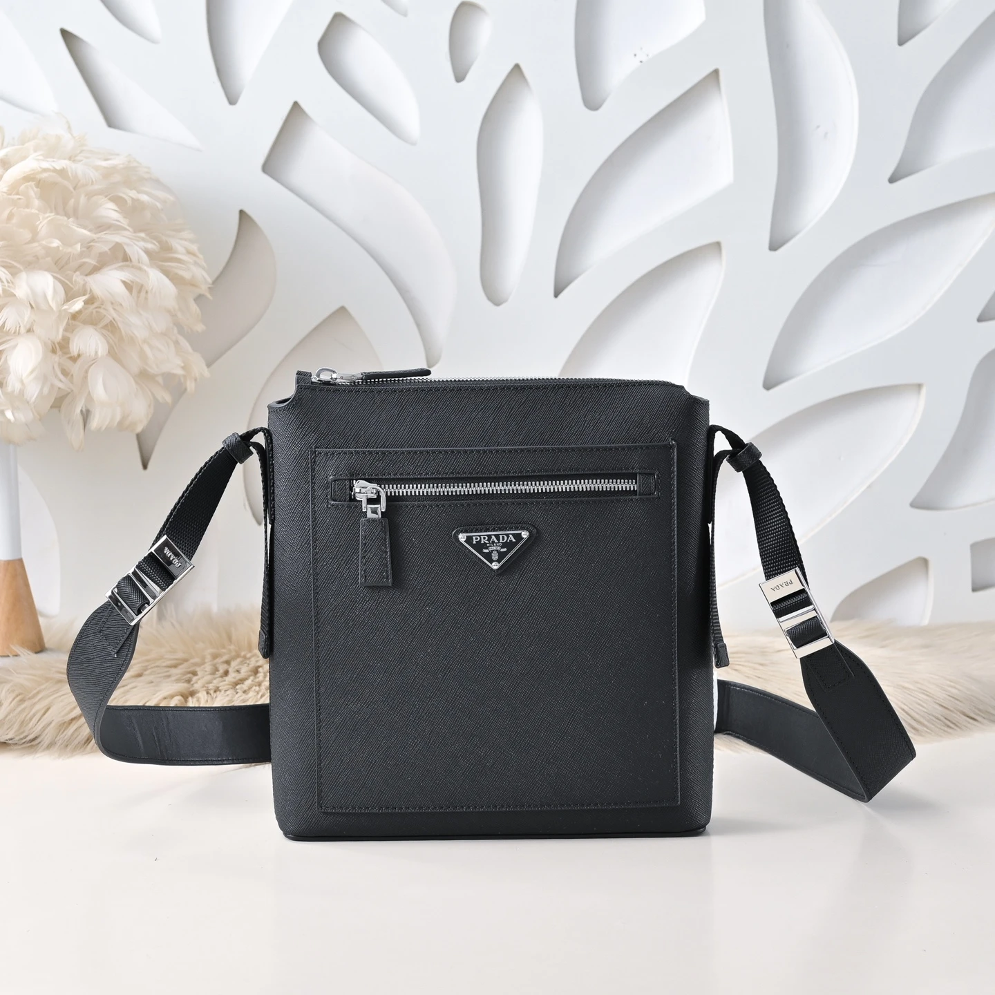 Prada Bag — e2b7500e