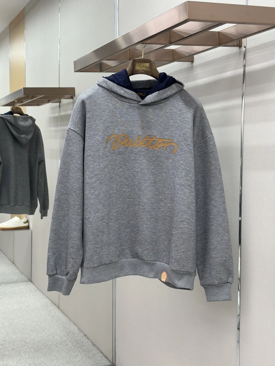 Louis Vuitton Hoodies — 4d98e0b4