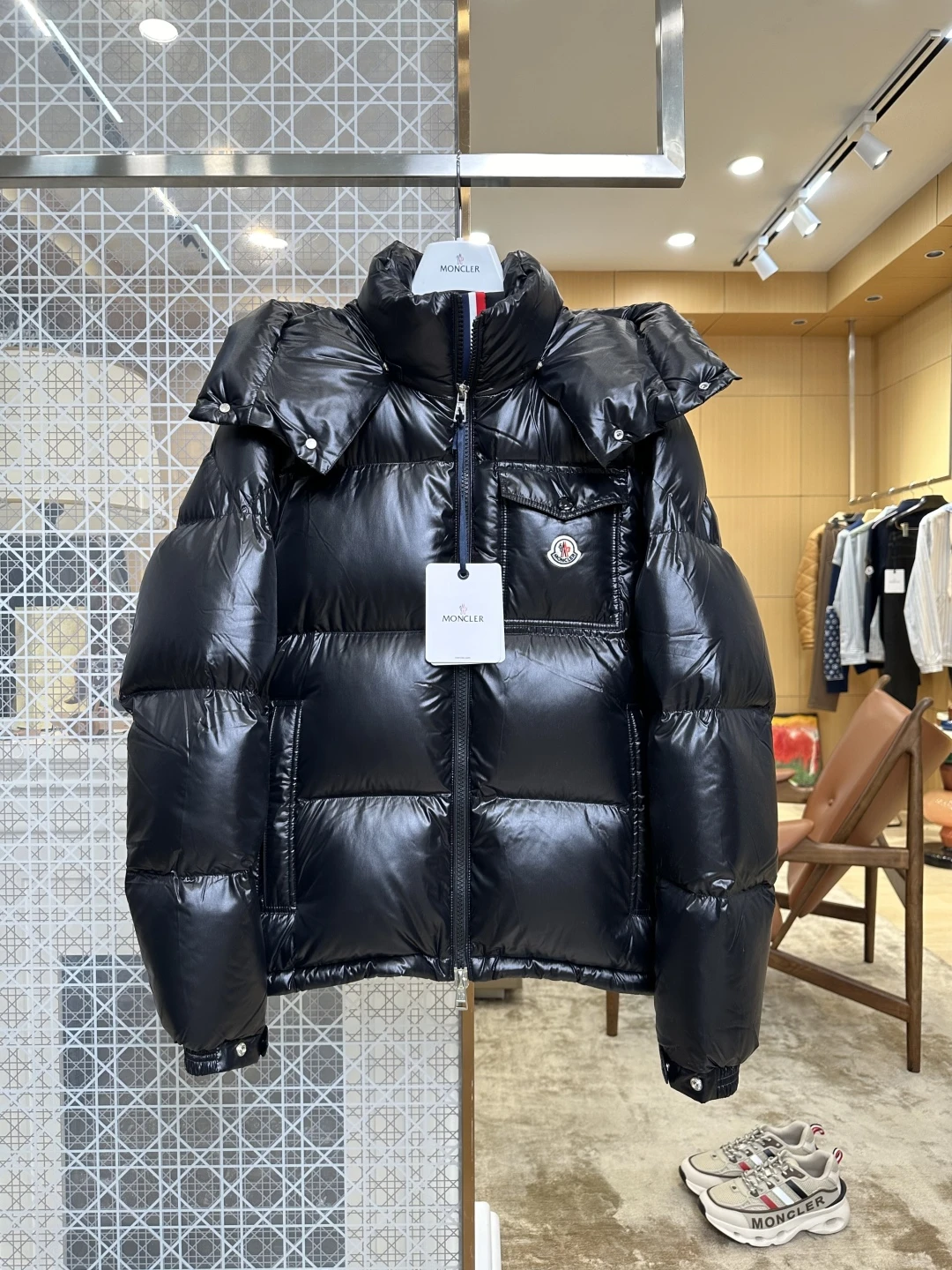 Moncler Down Jacket — 1779d91e