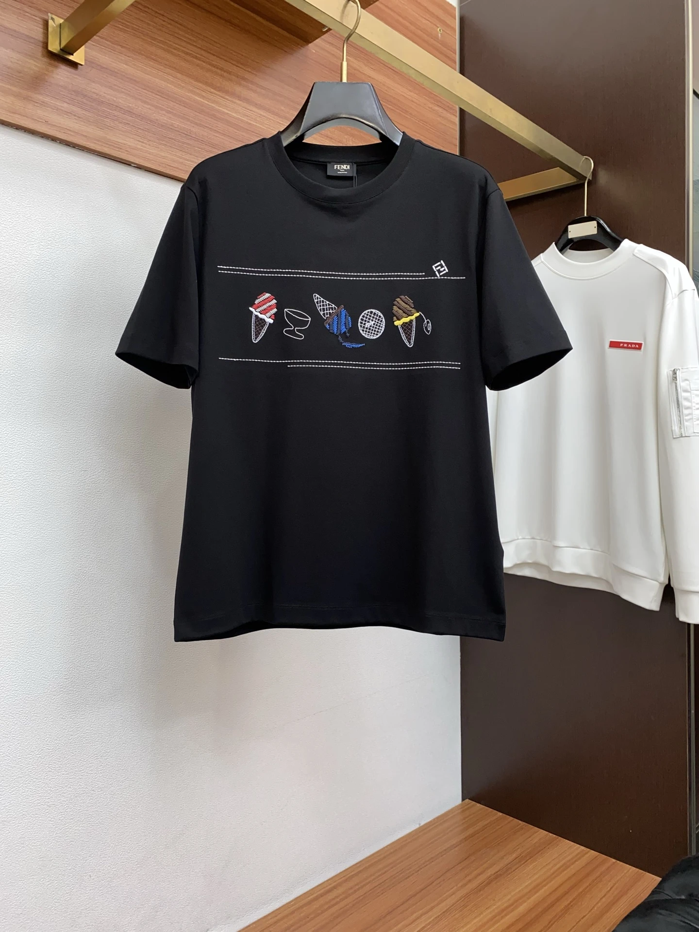 Fendi T-Shirt — 8bd70a0d