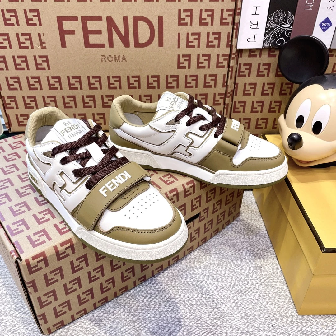 Fendi Sneakers — 556b29b7