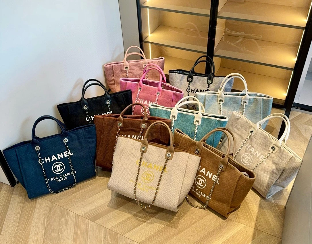 Chanel Bag — b7a66aec