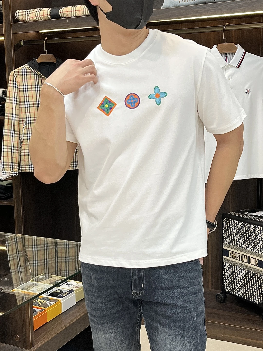 Louis Vuitton T-Shirt — 07cc46f8