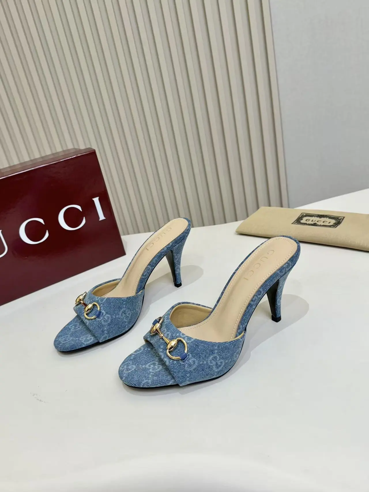 Gucci Shoes — 5ceaab2b