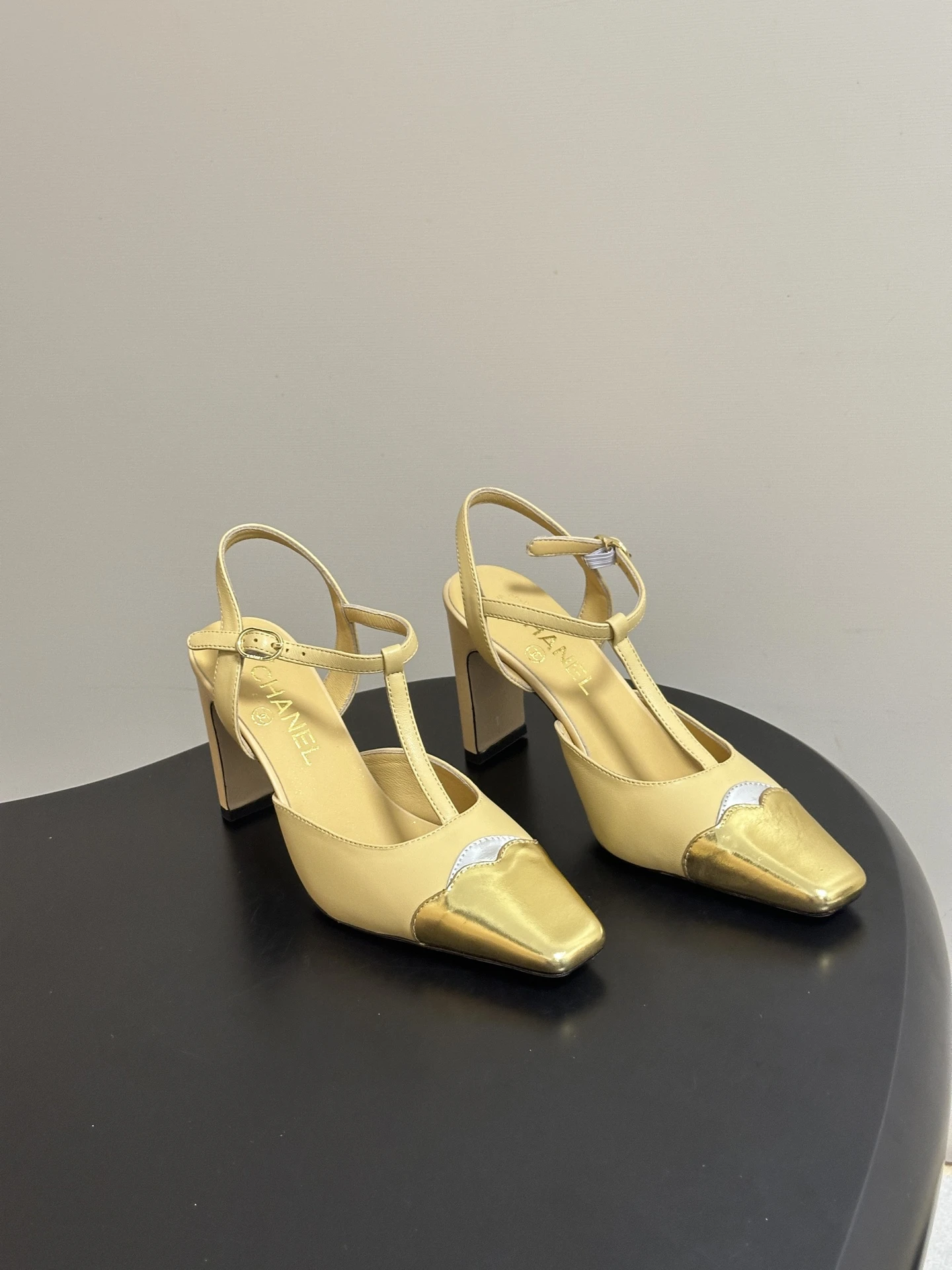 Chanel Sandals — 0de7b817