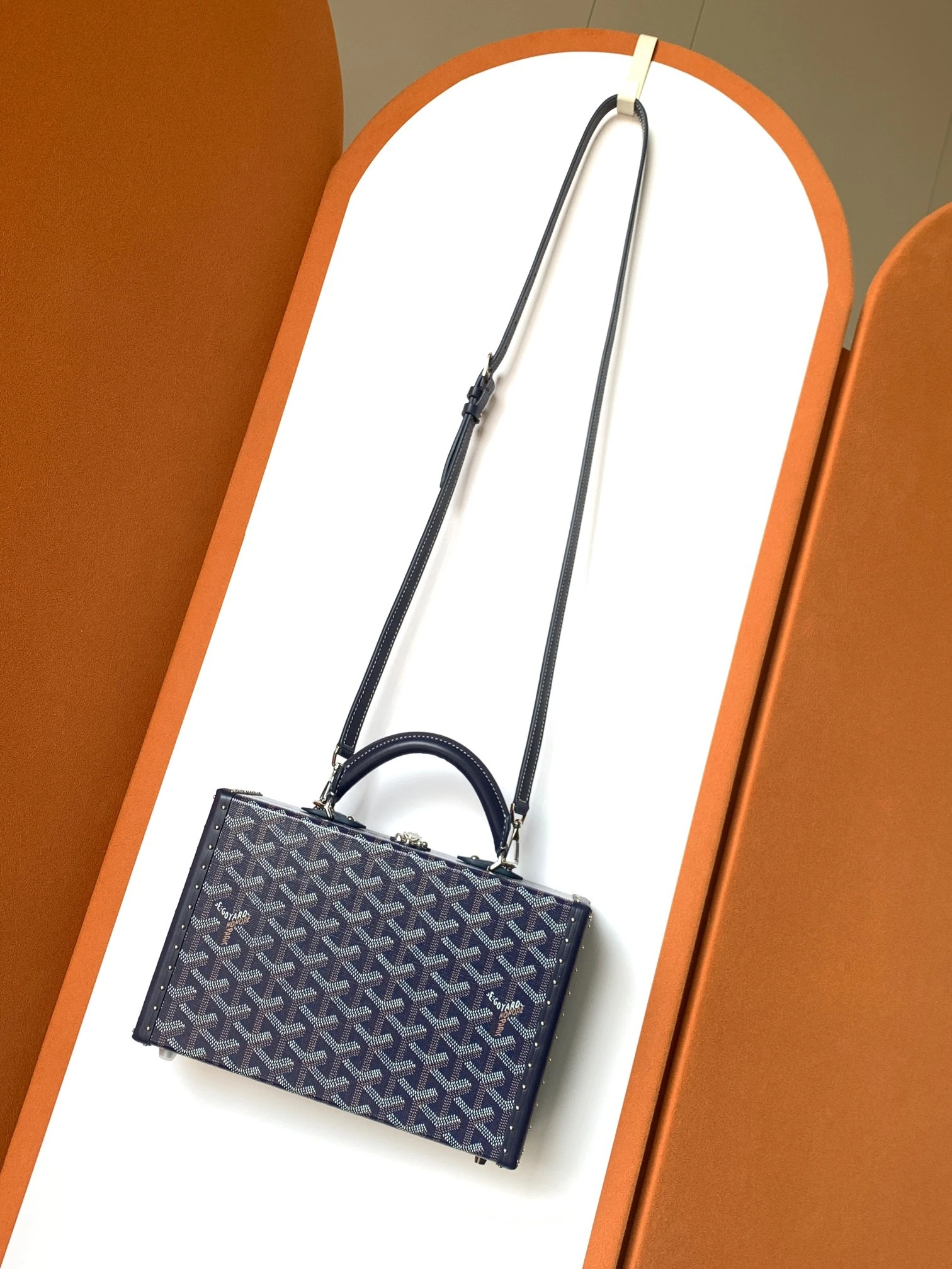 Goyard Luggage — 72414e2f