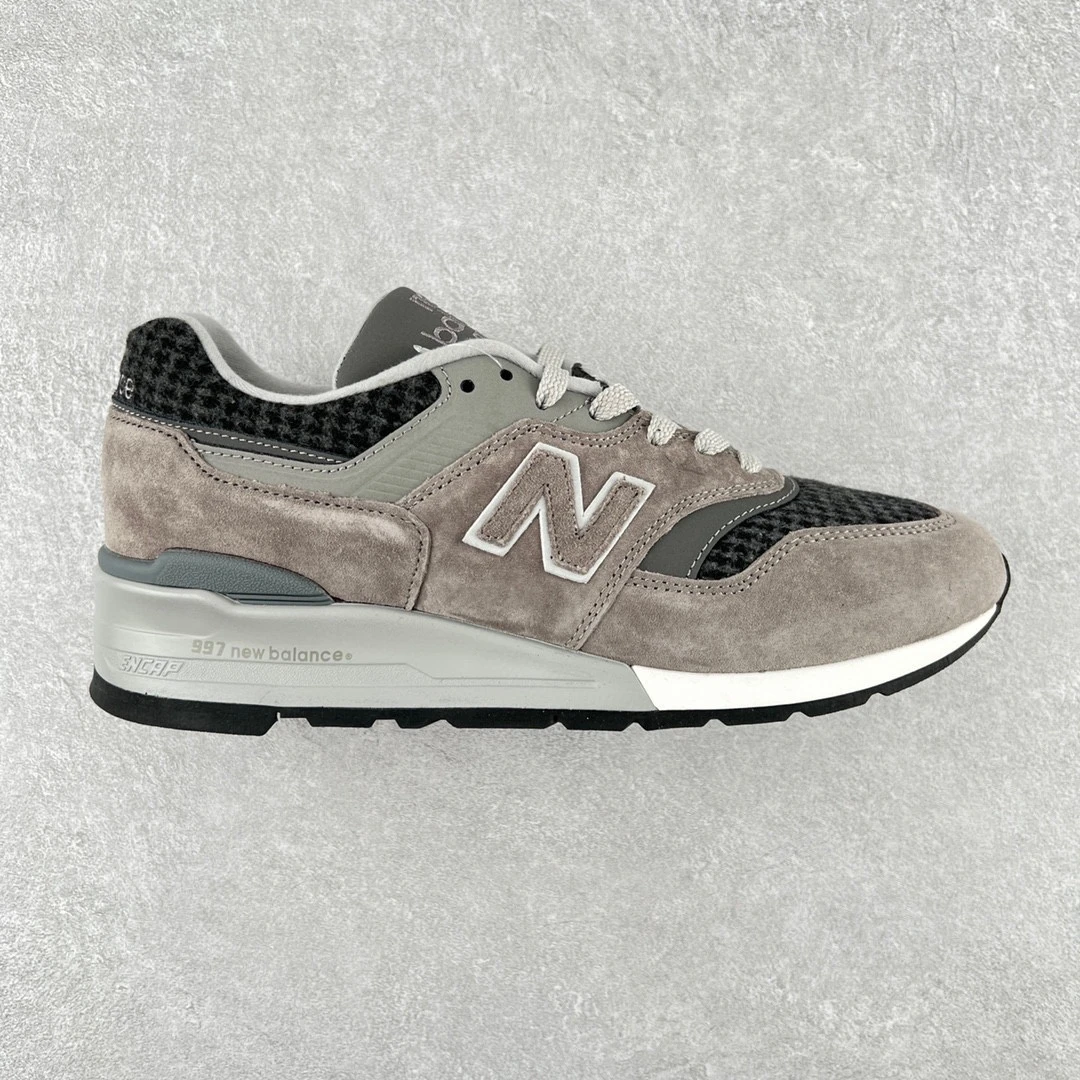 New Balance Shoes — 04eef31b