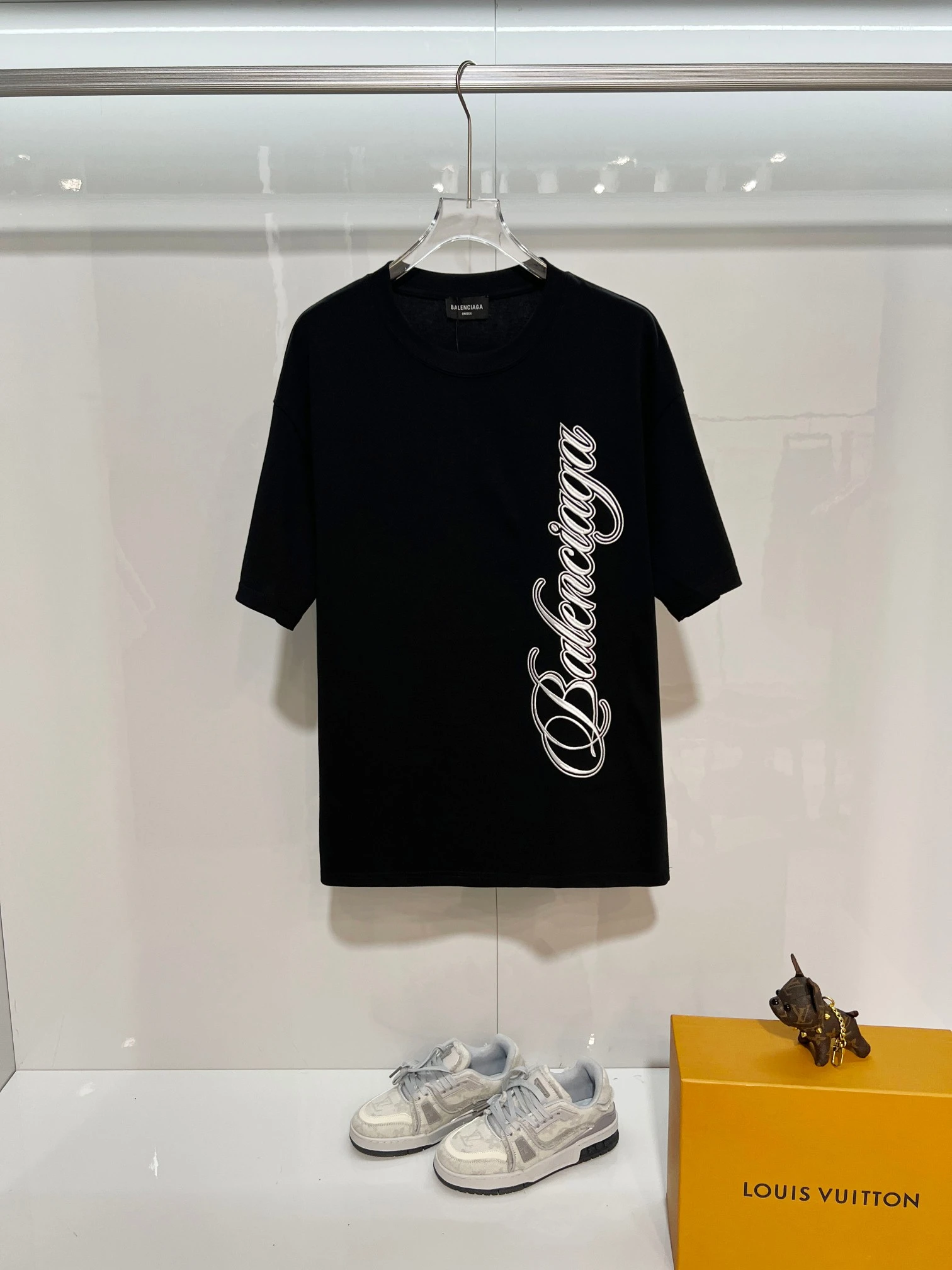 Balenciaga T-Shirt — 015e33c6