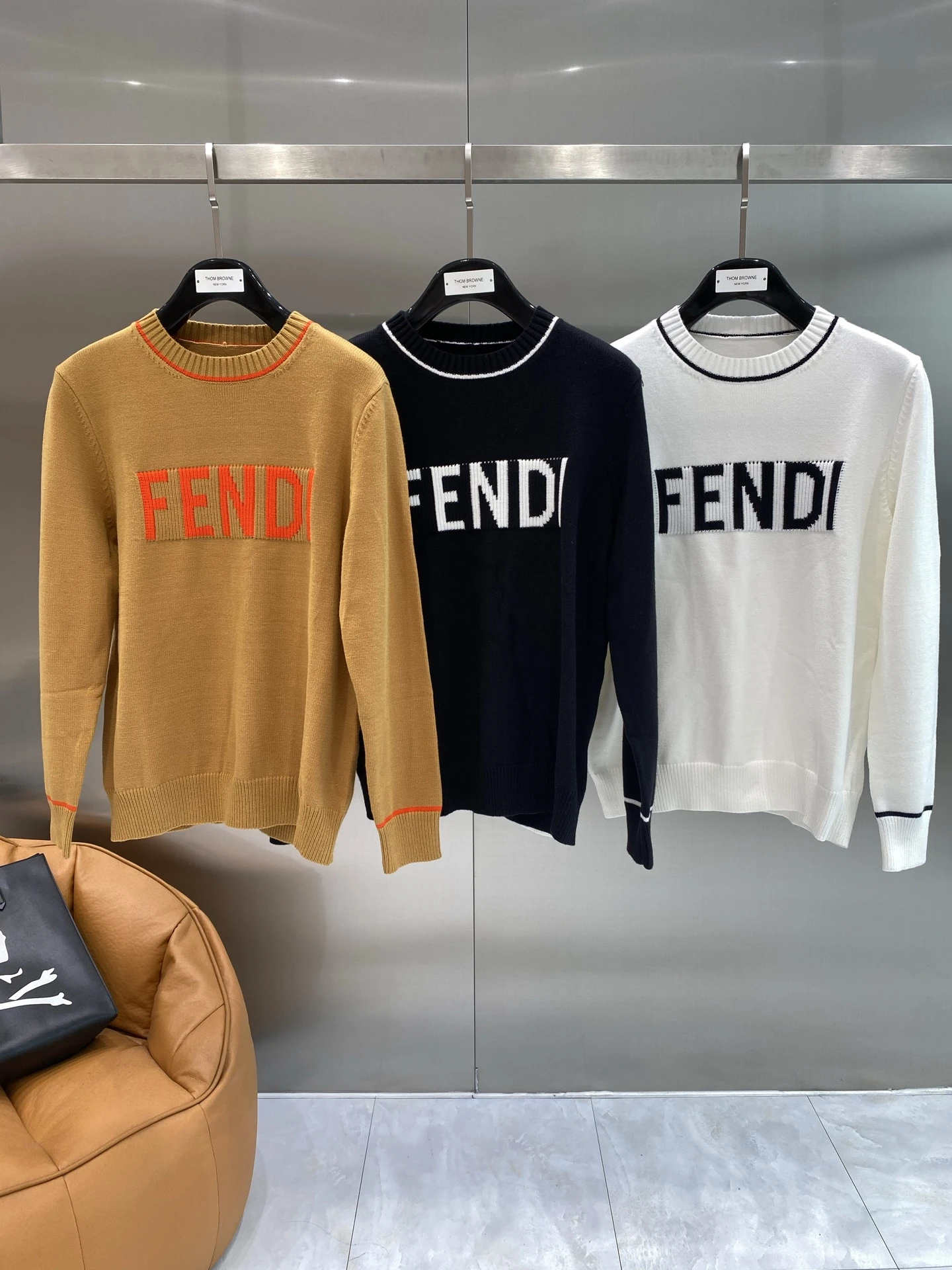 Knitwear — f70ccbfc
