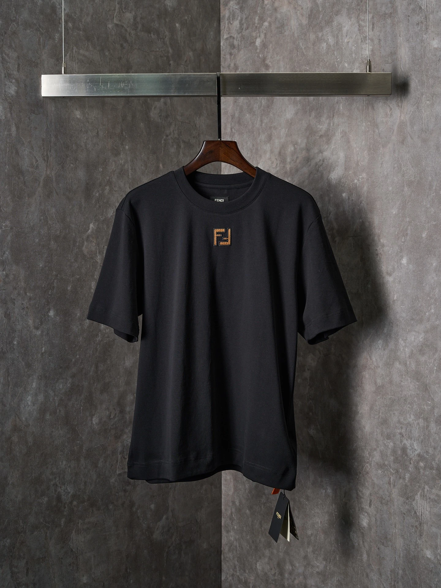 Fendi T-Shirt — 57e4bab3