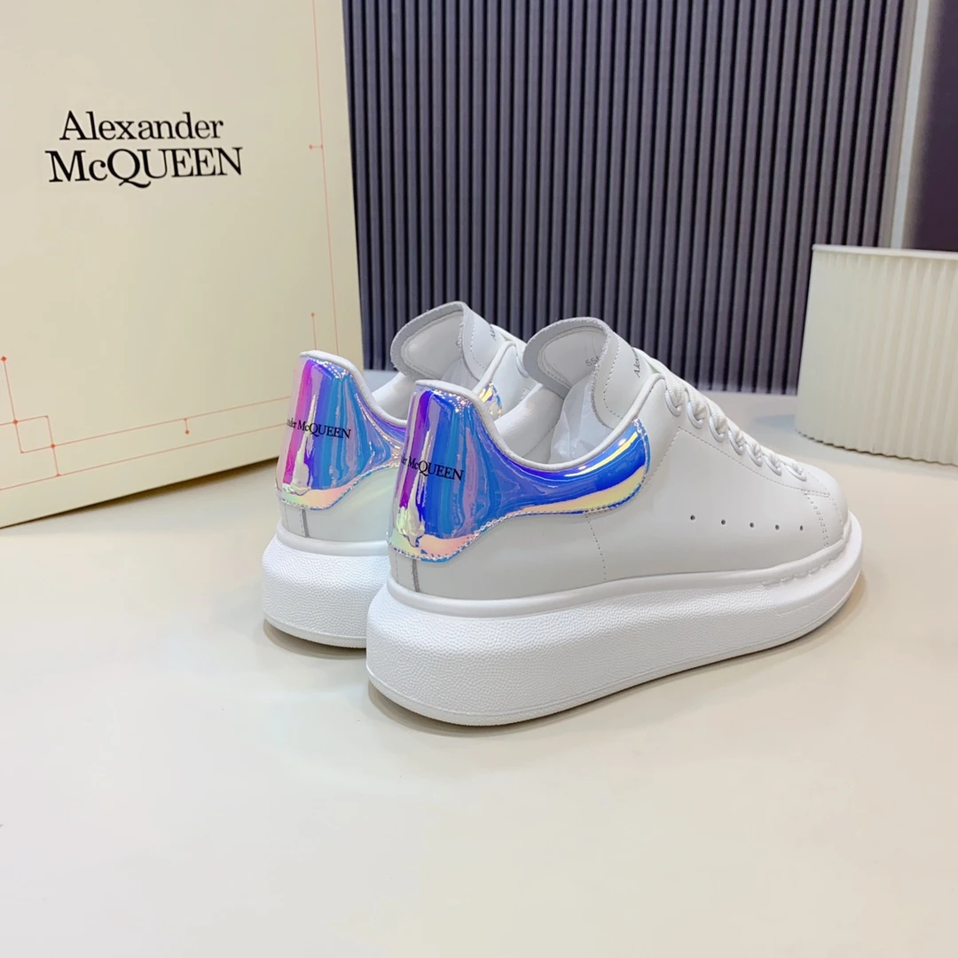 Alexander McQueen Sneakers — 770a8127