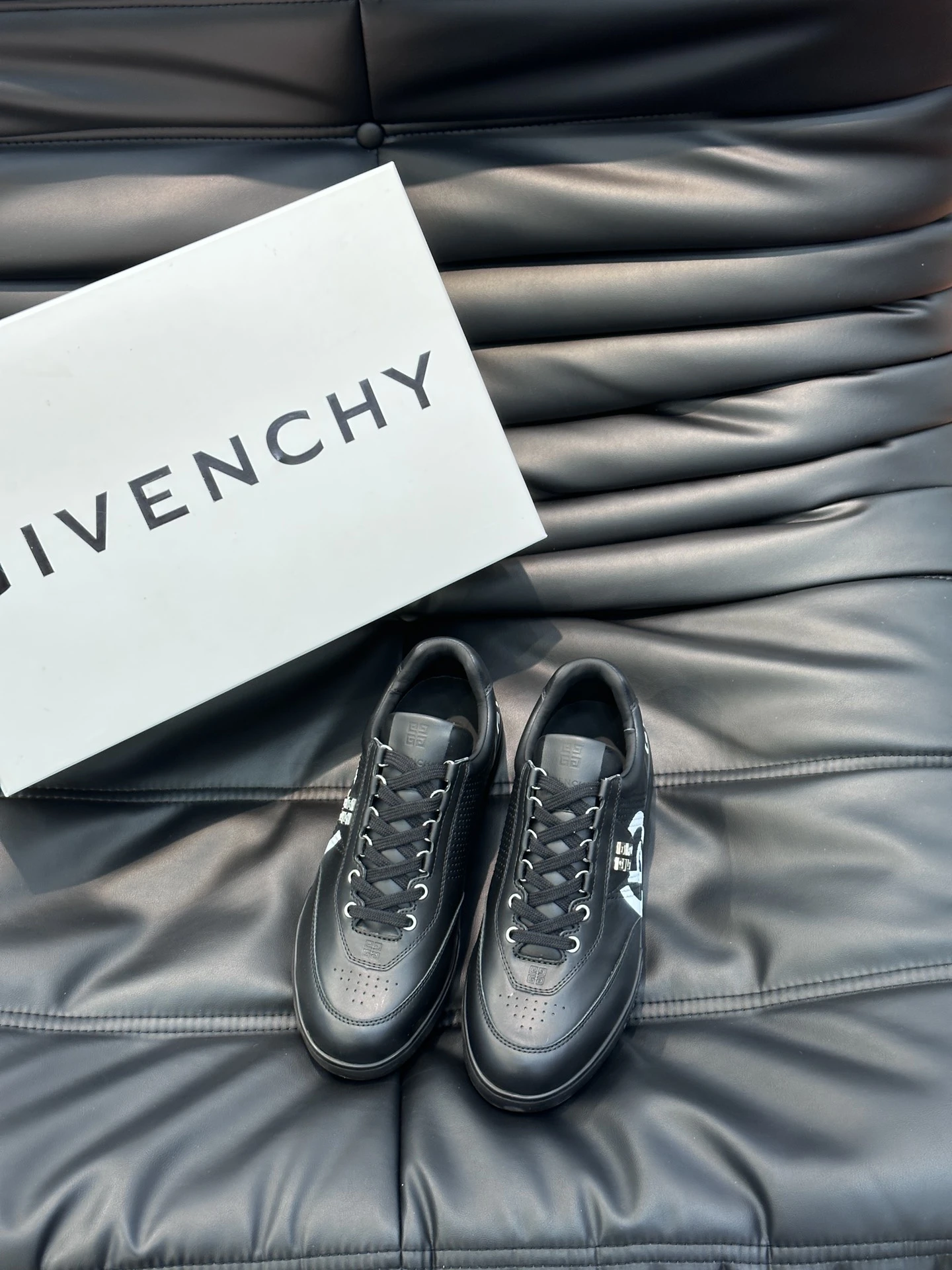 Givenchy Shoes — 743ea847