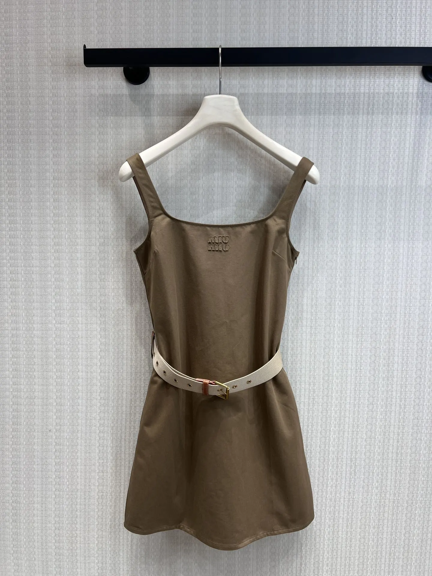 Dresses — 12e862cd