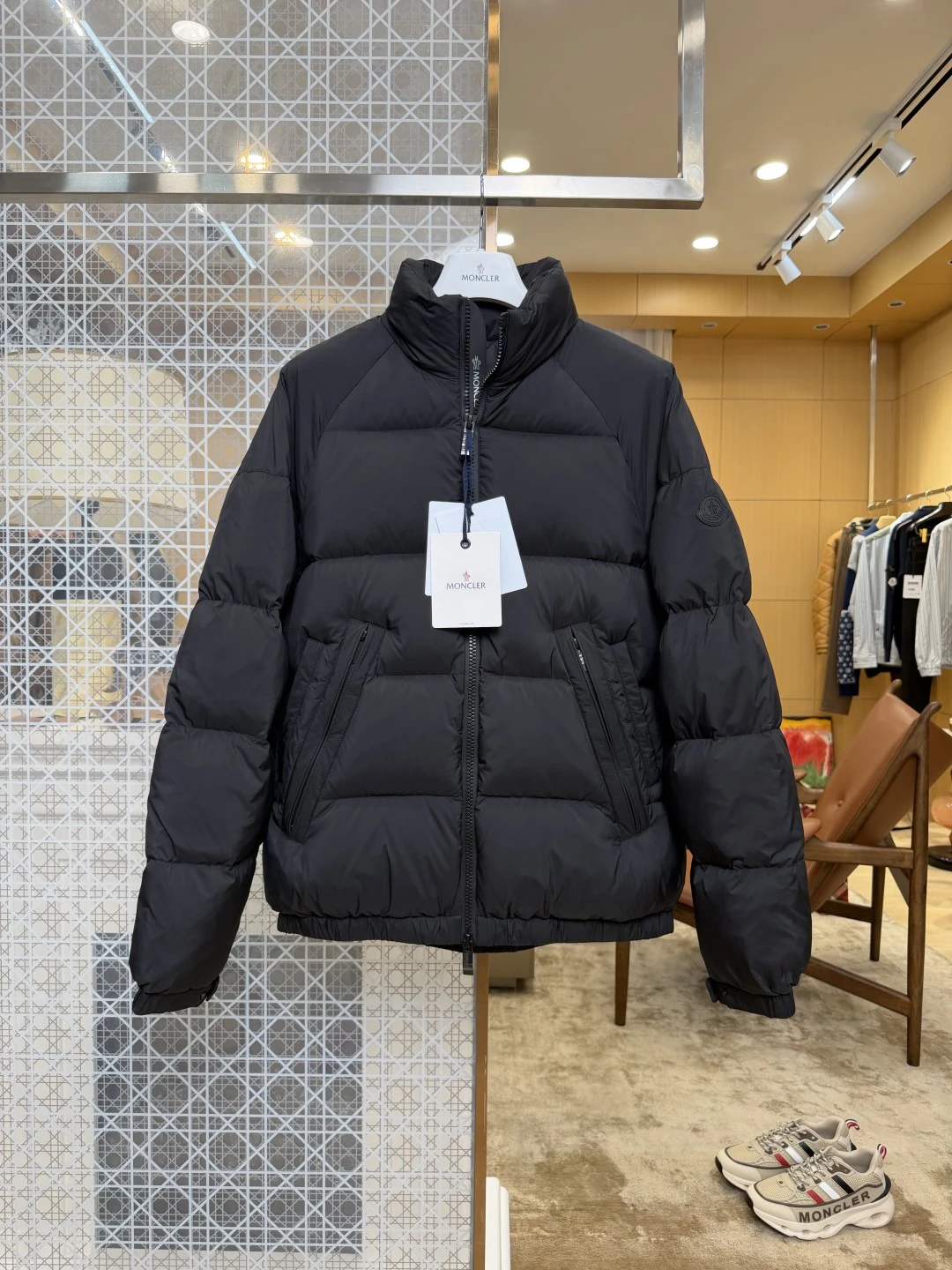 Moncler Down Jacket — 38ee60bc