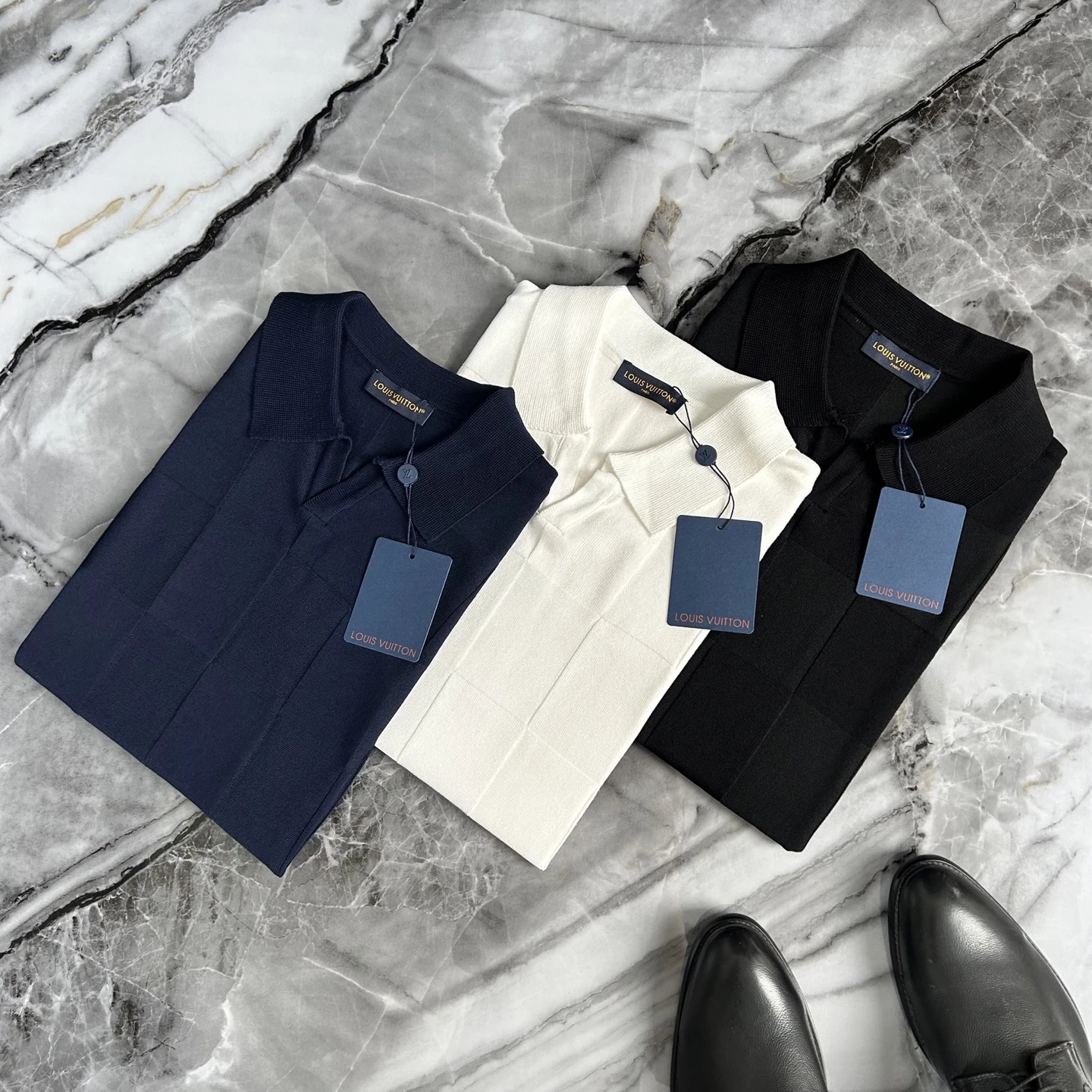 Louis Vuitton T-Shirt — 9b84a494