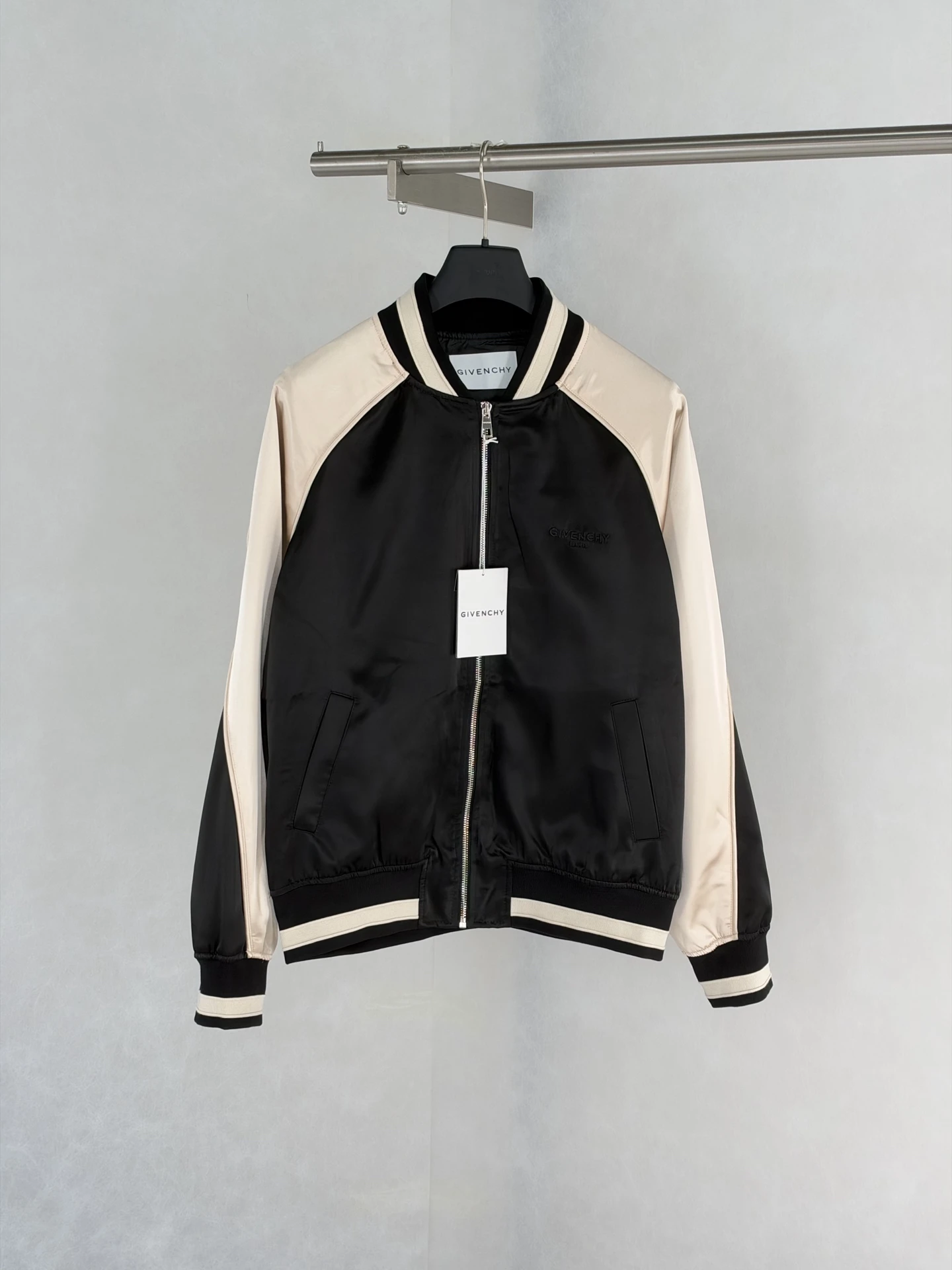 Givenchy Jackets — ed0b3f37