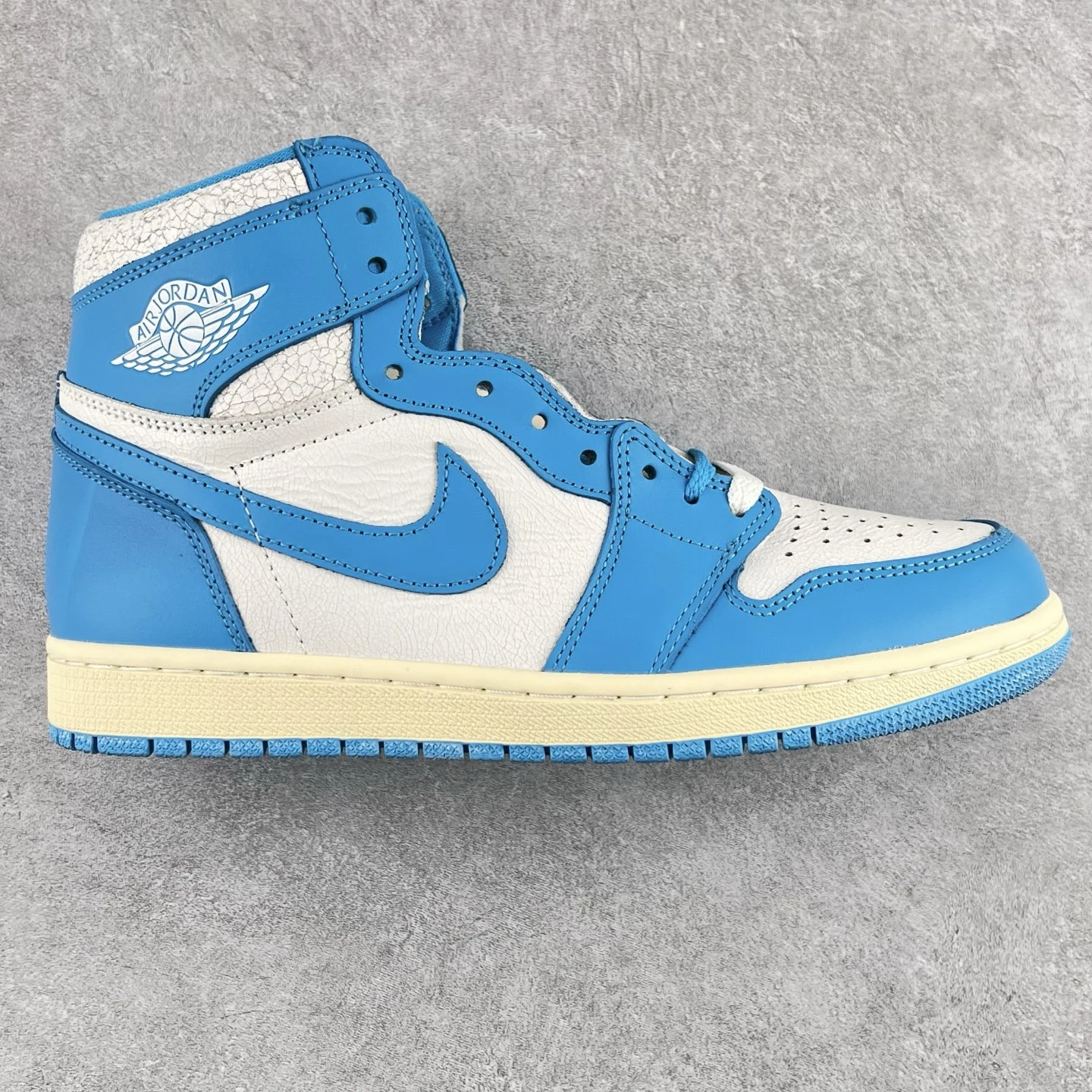 Nike Shoes — fc0b1b0b