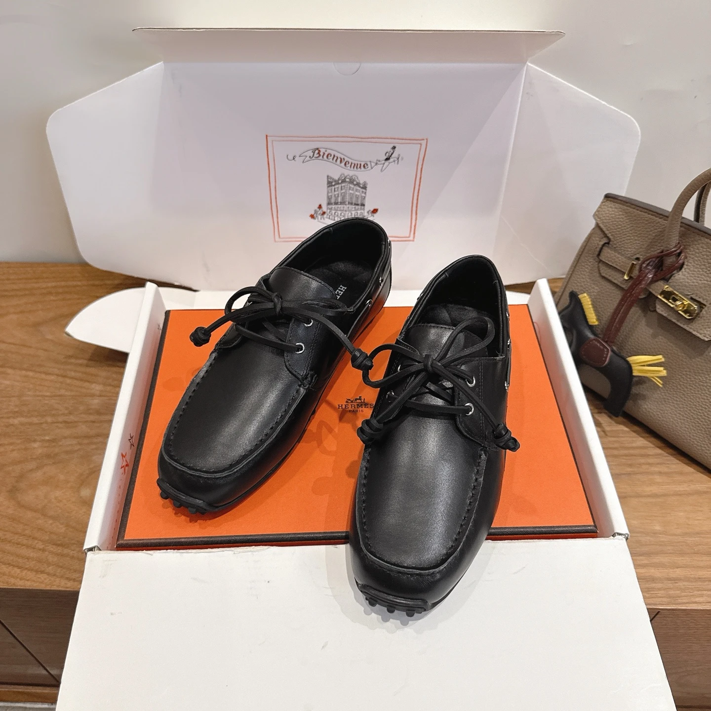 Hermès Sneakers — bac67622