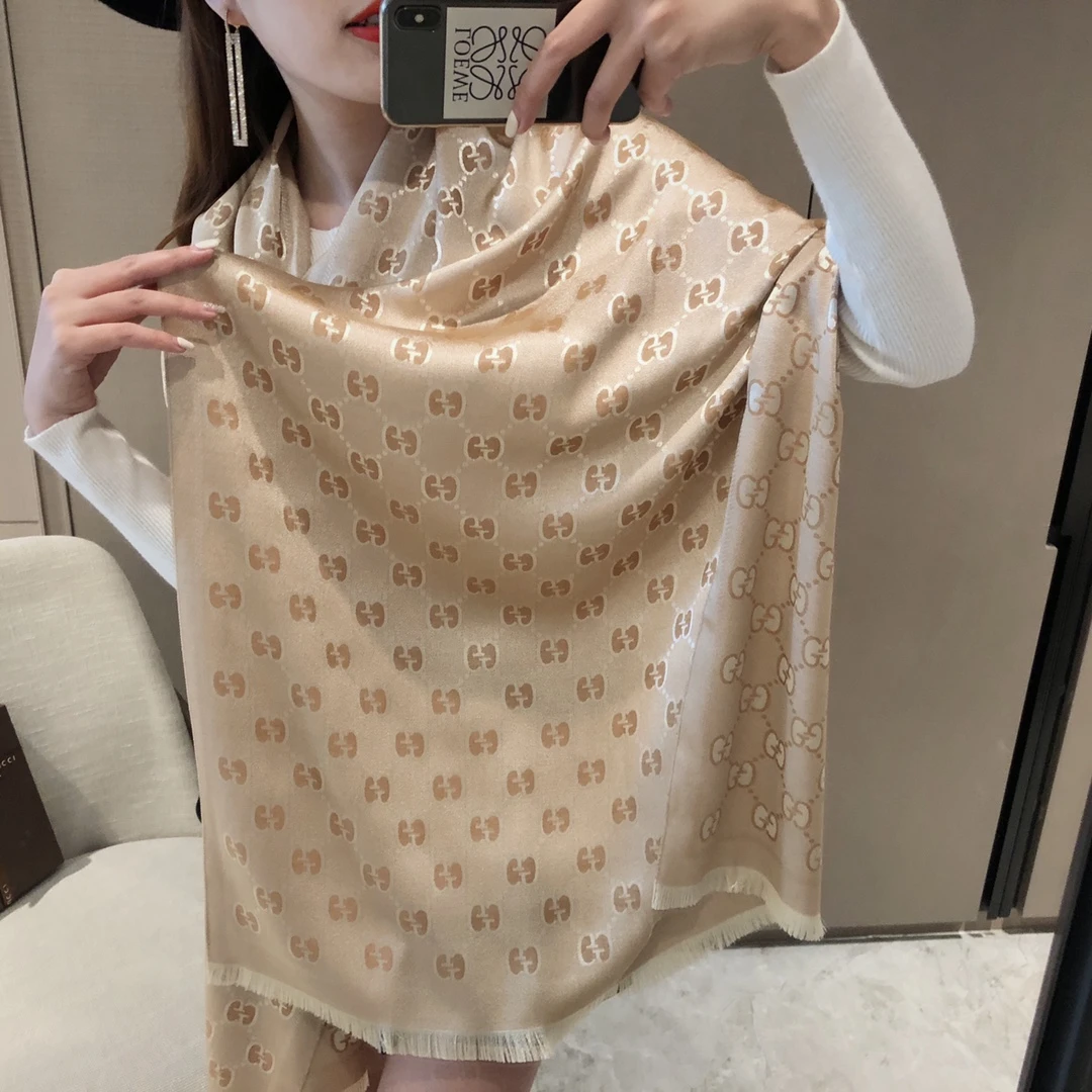 Scarves — 143afbc6
