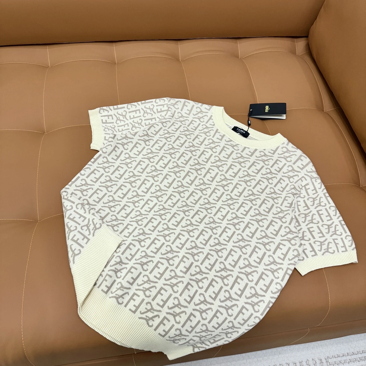 Fendi T-Shirt — 32506415