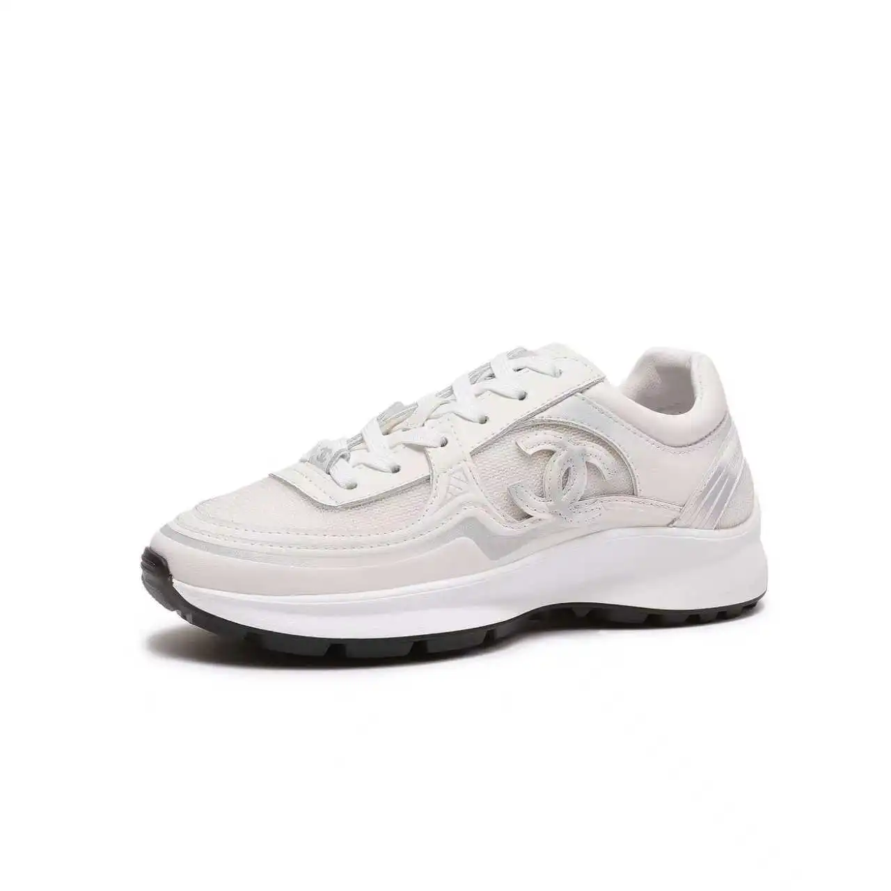Chanel Sneakers — 695e01d6