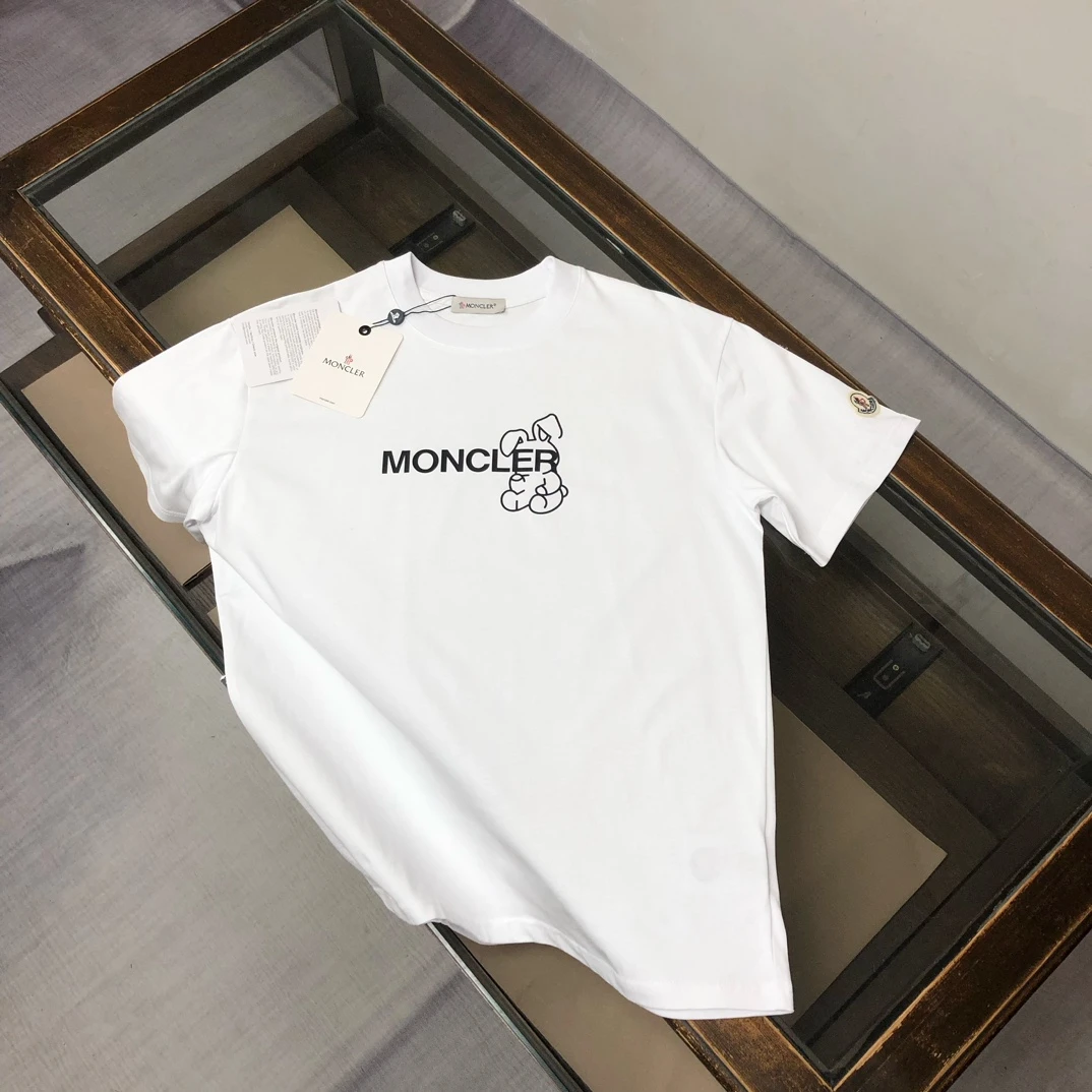 Moncler T-Shirt — 46e1728d