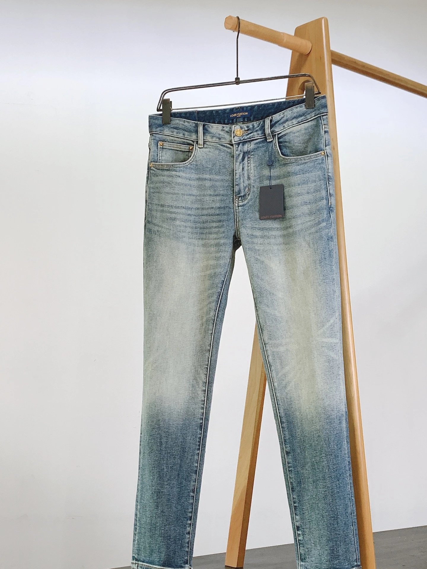 Louis Vuitton Jeans — 0e1c76da