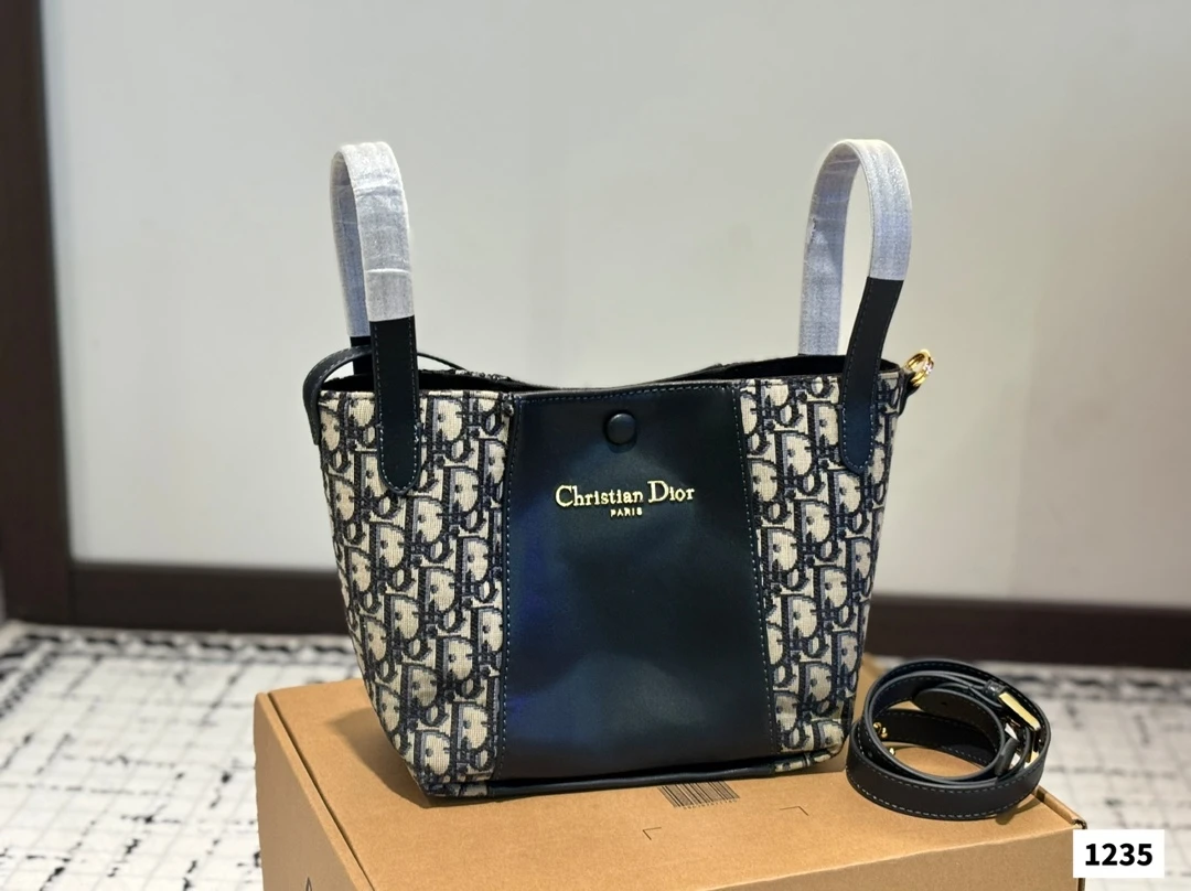 Dior Bag — fadcd884