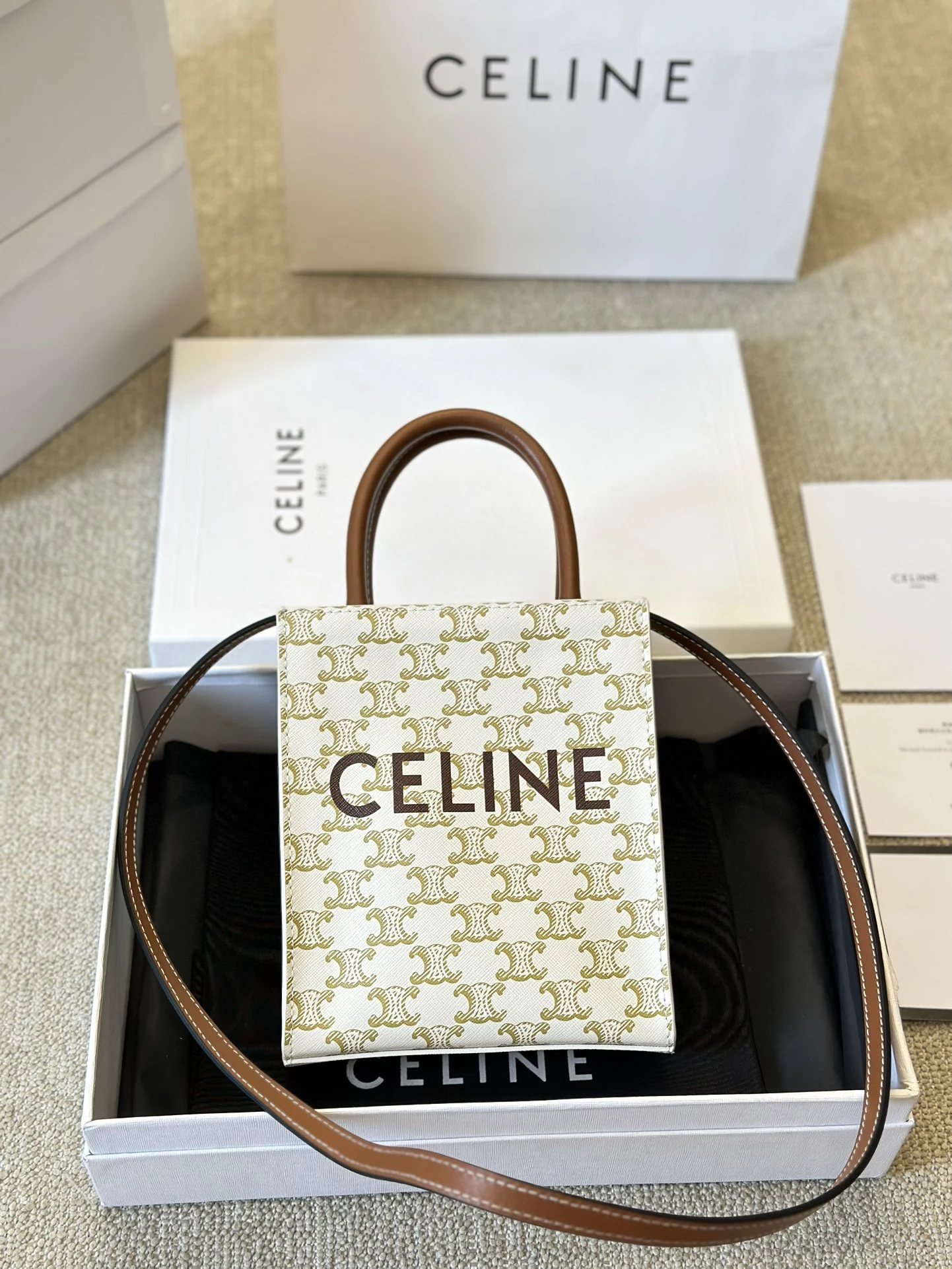 Celine Bag — c68e5e61