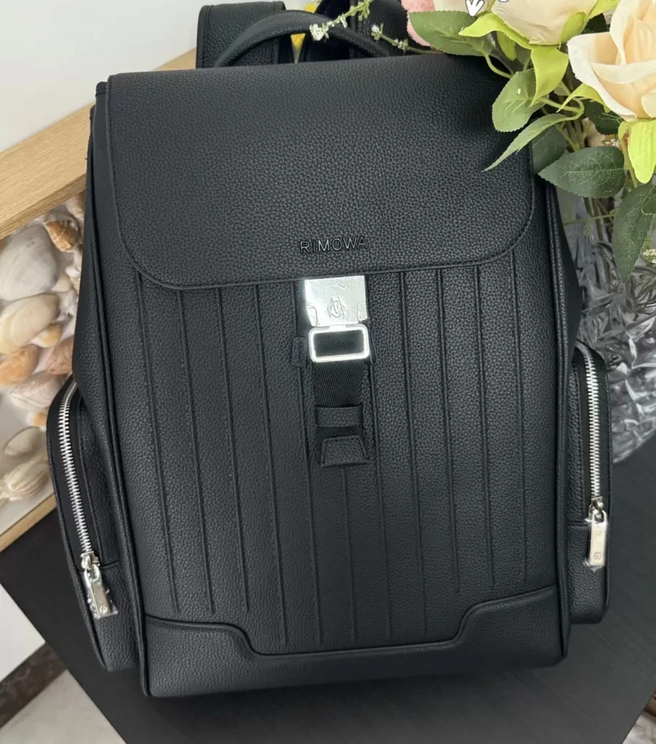 Luggage — 7db025eb