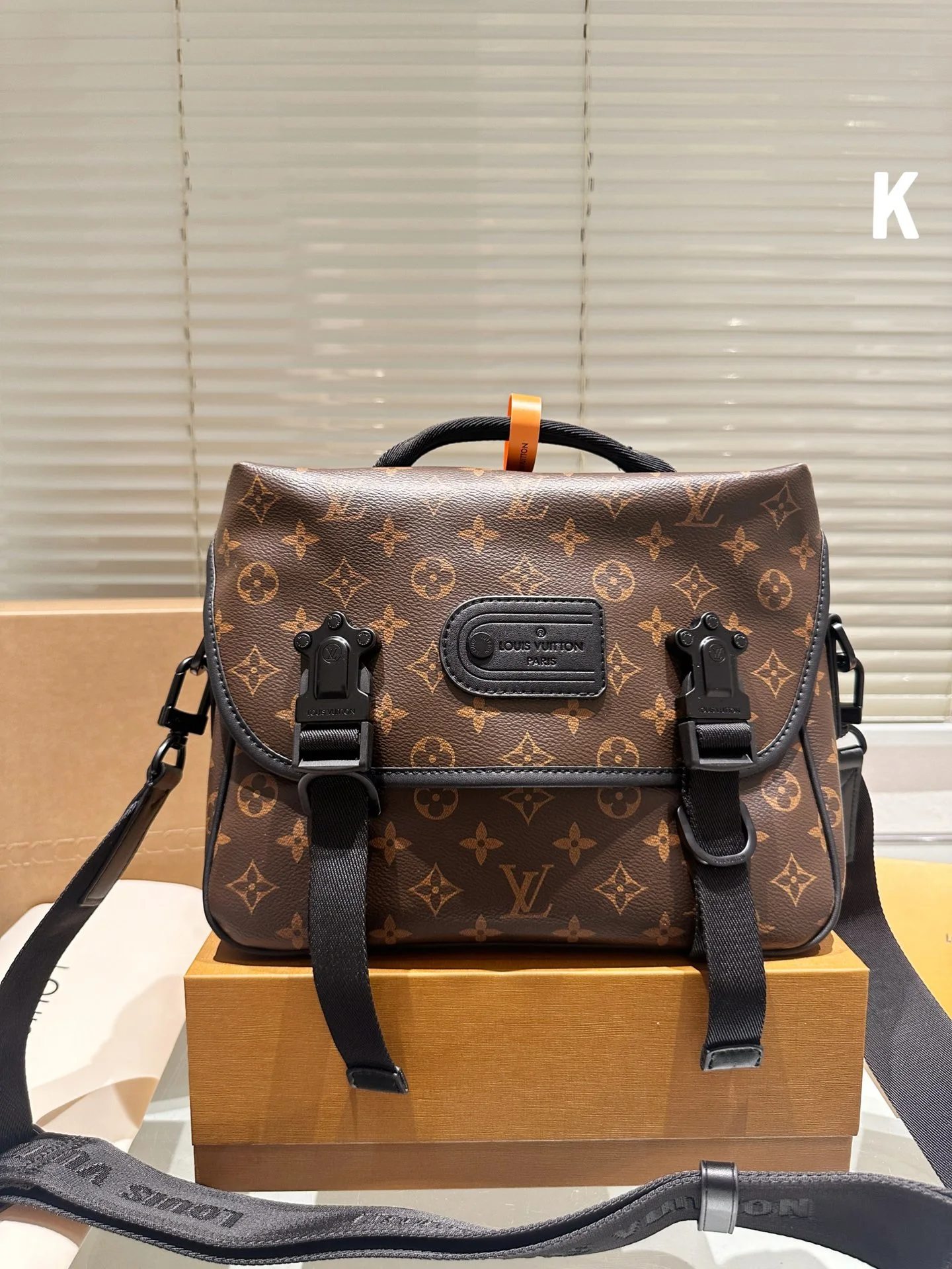 Louis Vuitton Bag — 2dea653b