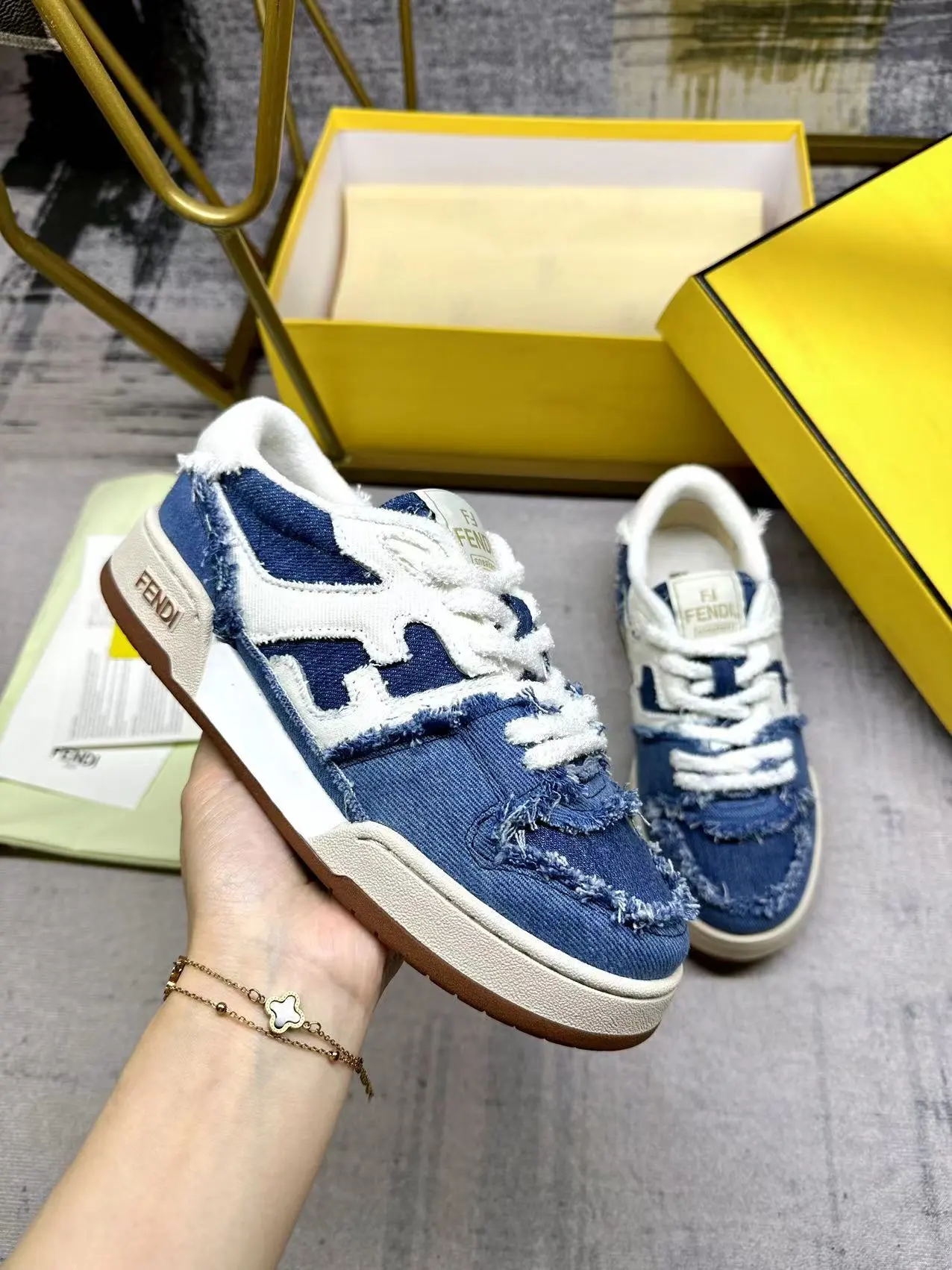 Fendi Sneakers — 01f16a23