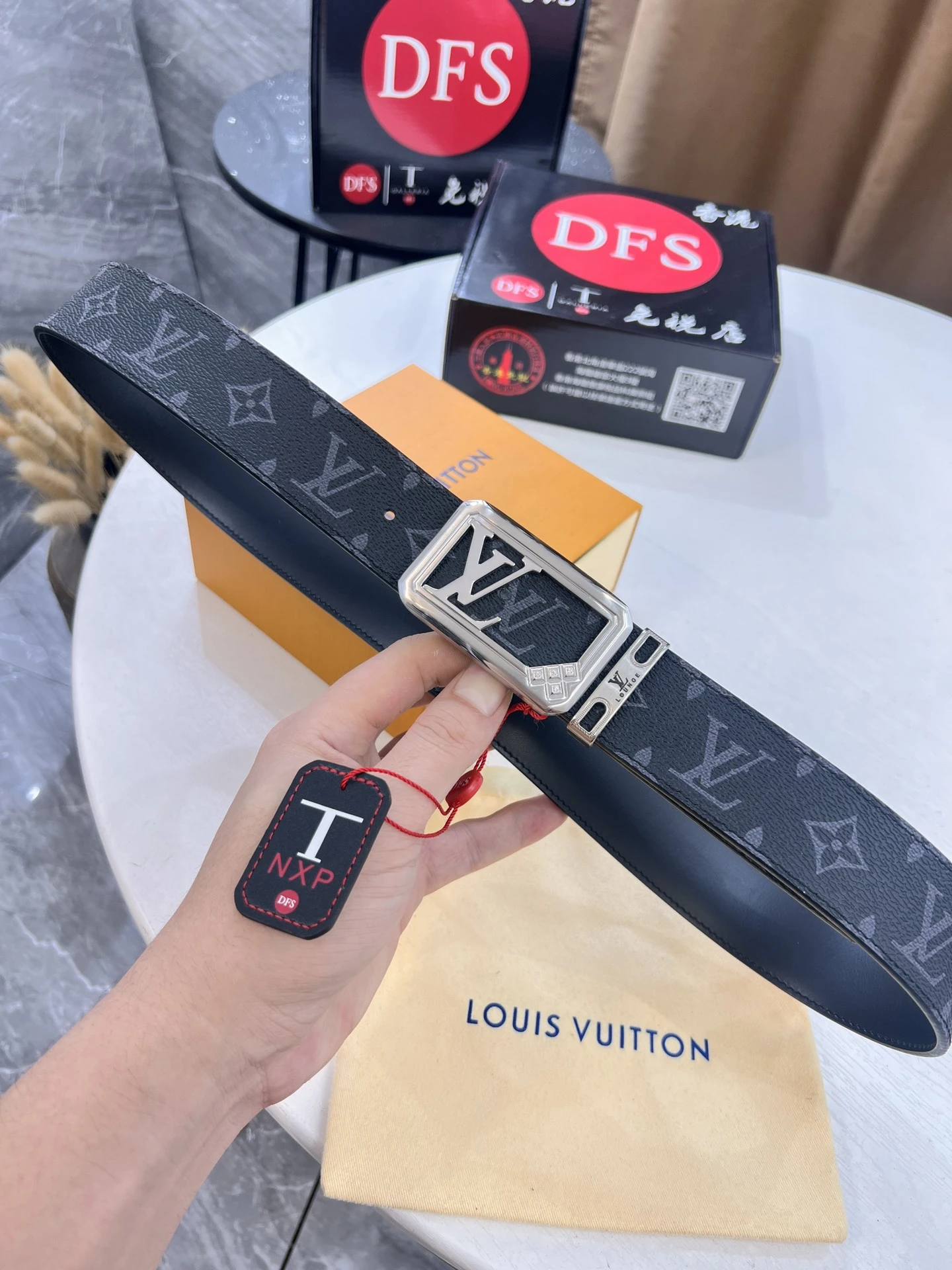 Louis Vuitton Belt — 573cd015