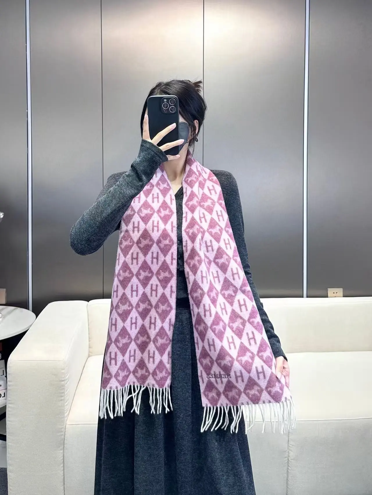 Scarves — b03195cb