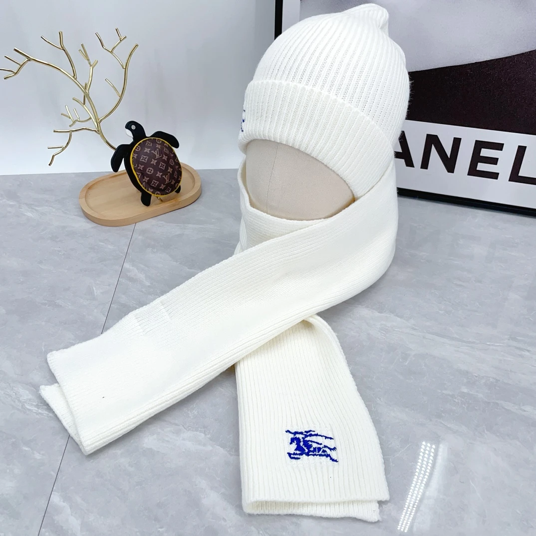 Burberry Hat — a55724ff