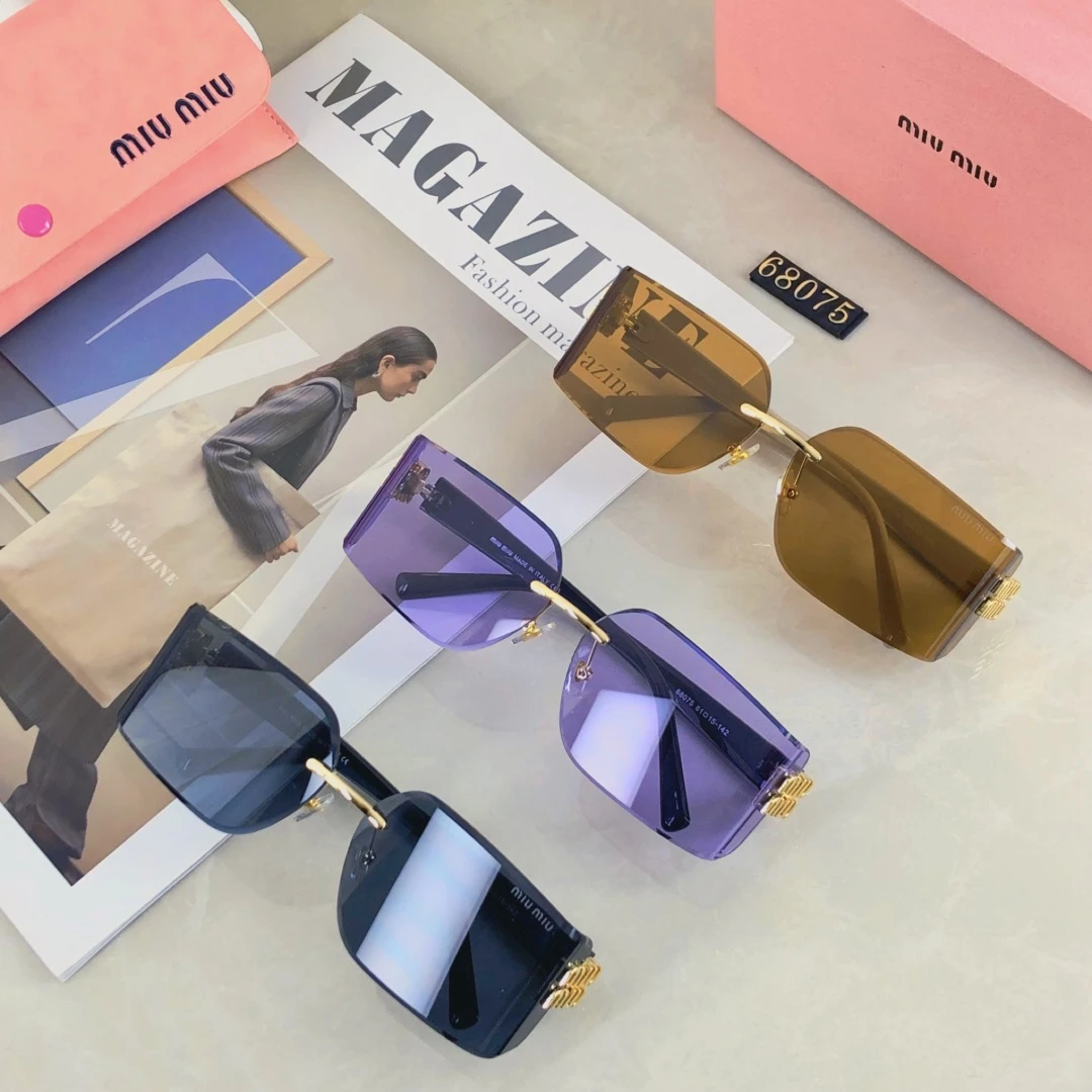 Miu Miu Eyewear — ade0efdb