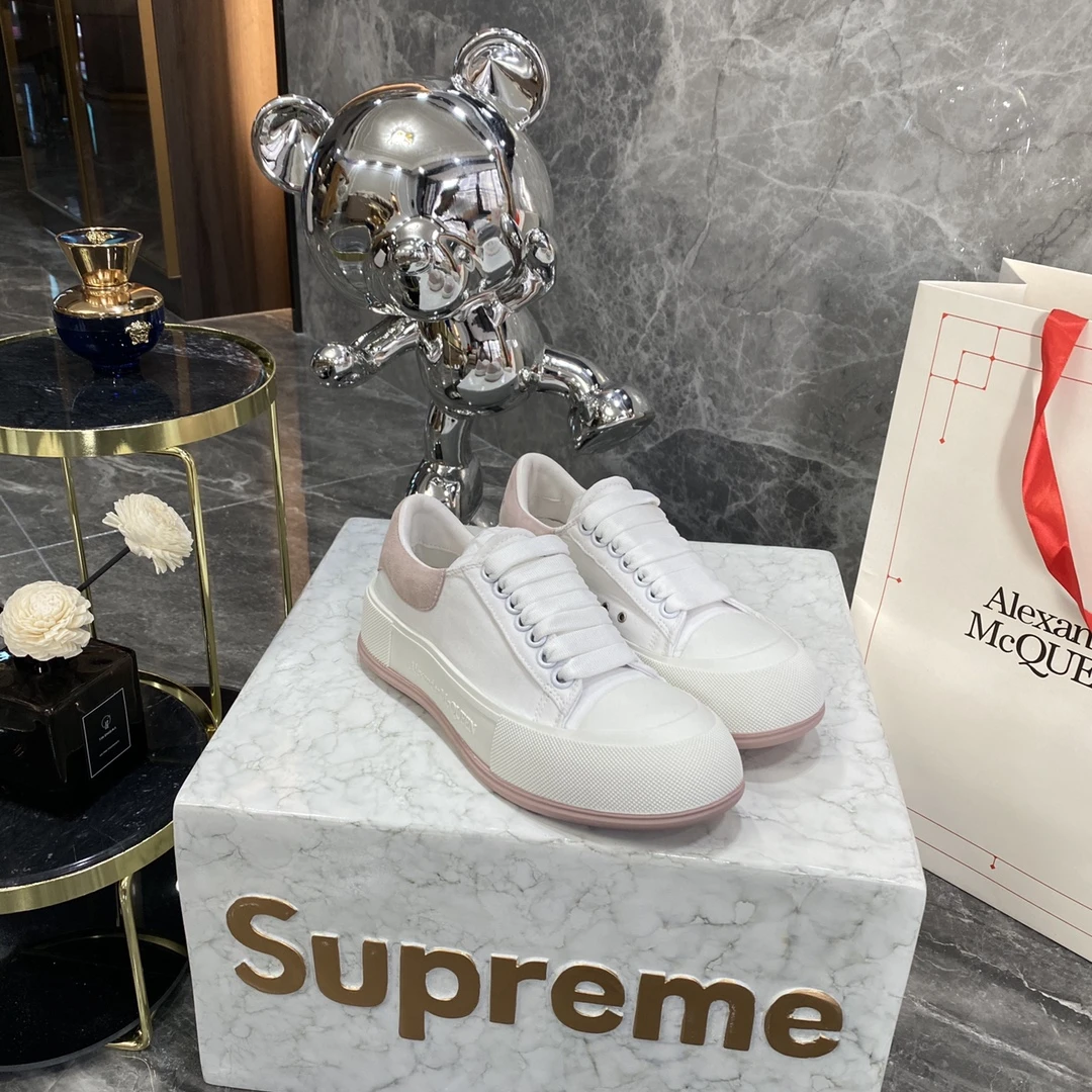 Alexander McQueen Sneakers — b0f87a69