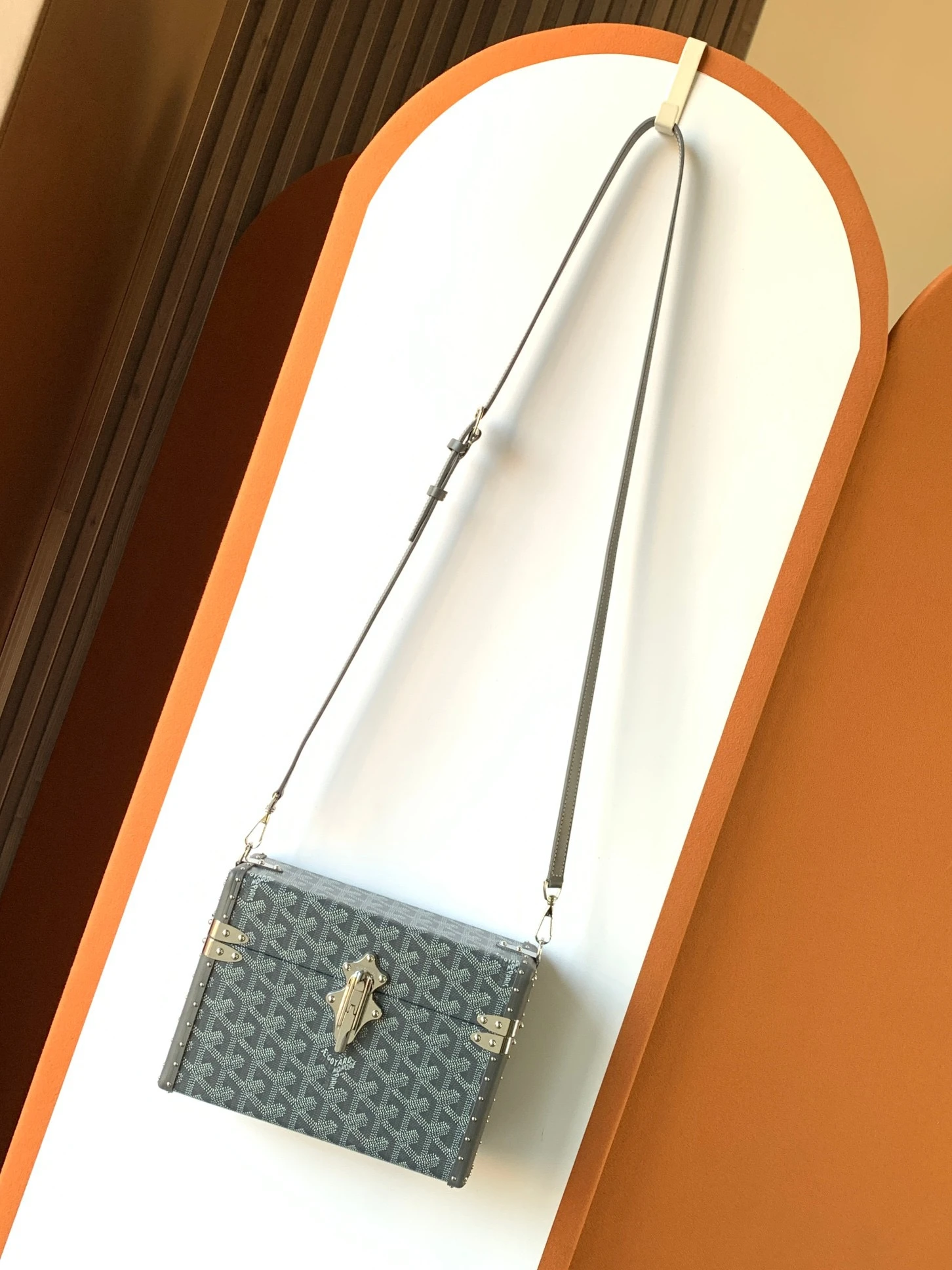 Goyard Crossbody Bags — 2f40e1a0