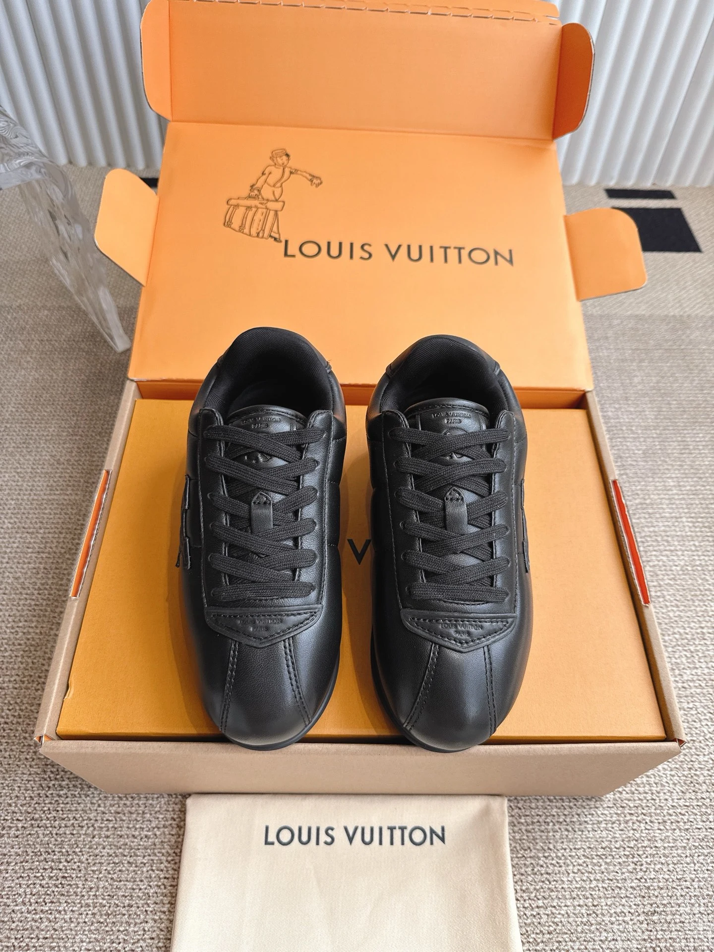 Louis Vuitton Sneakers — 4e6f1872