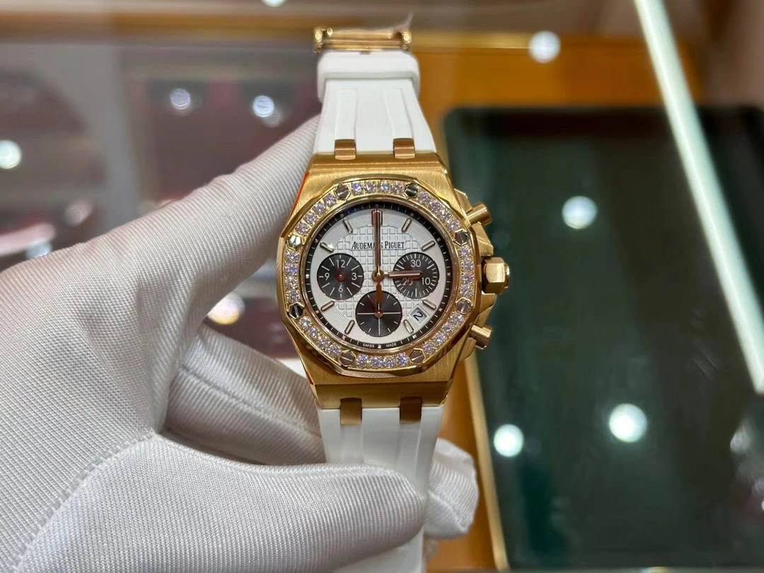 Audemars Piguet Watch — 9153041c