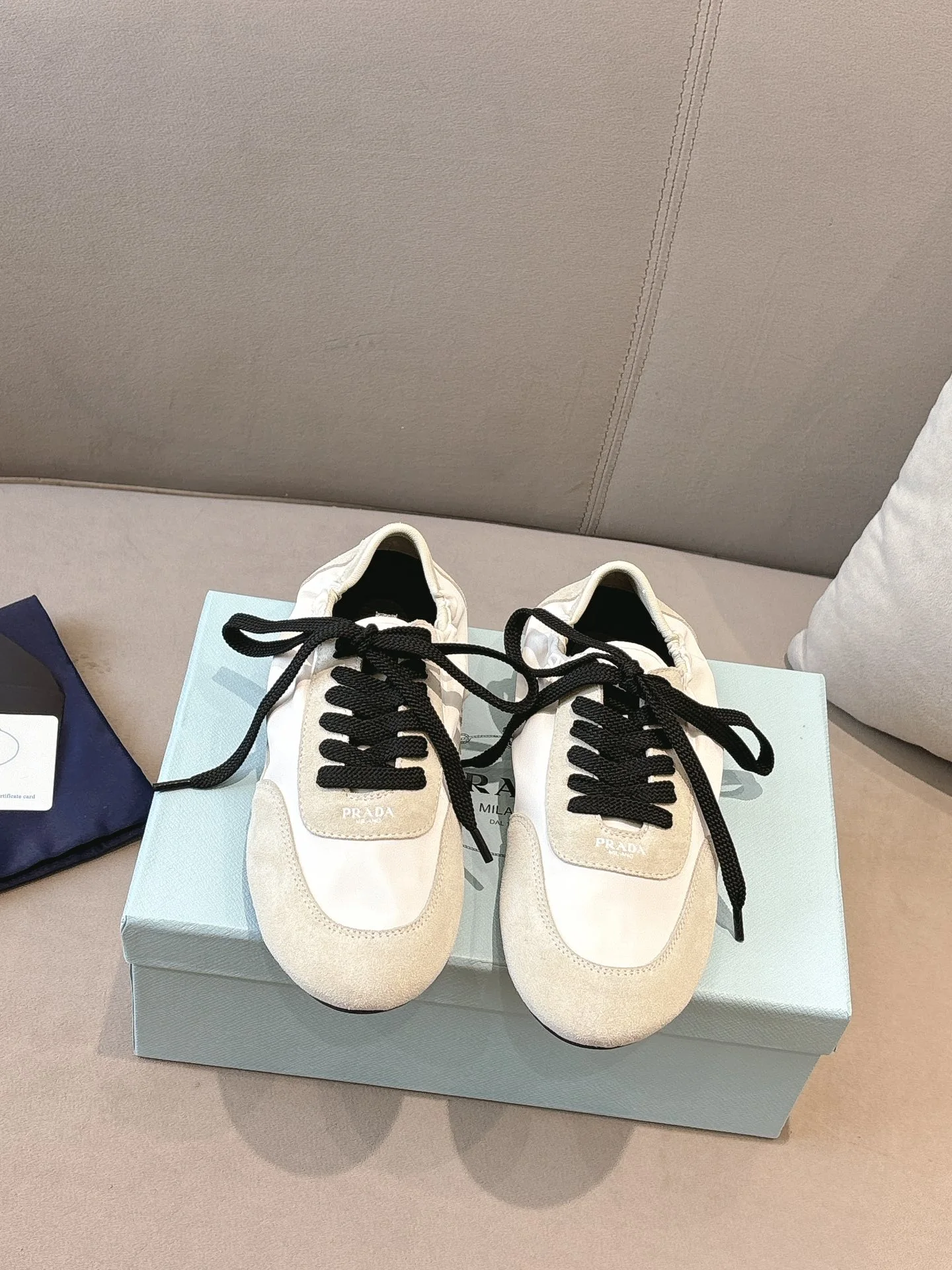 Prada Sneakers — 186cffc0