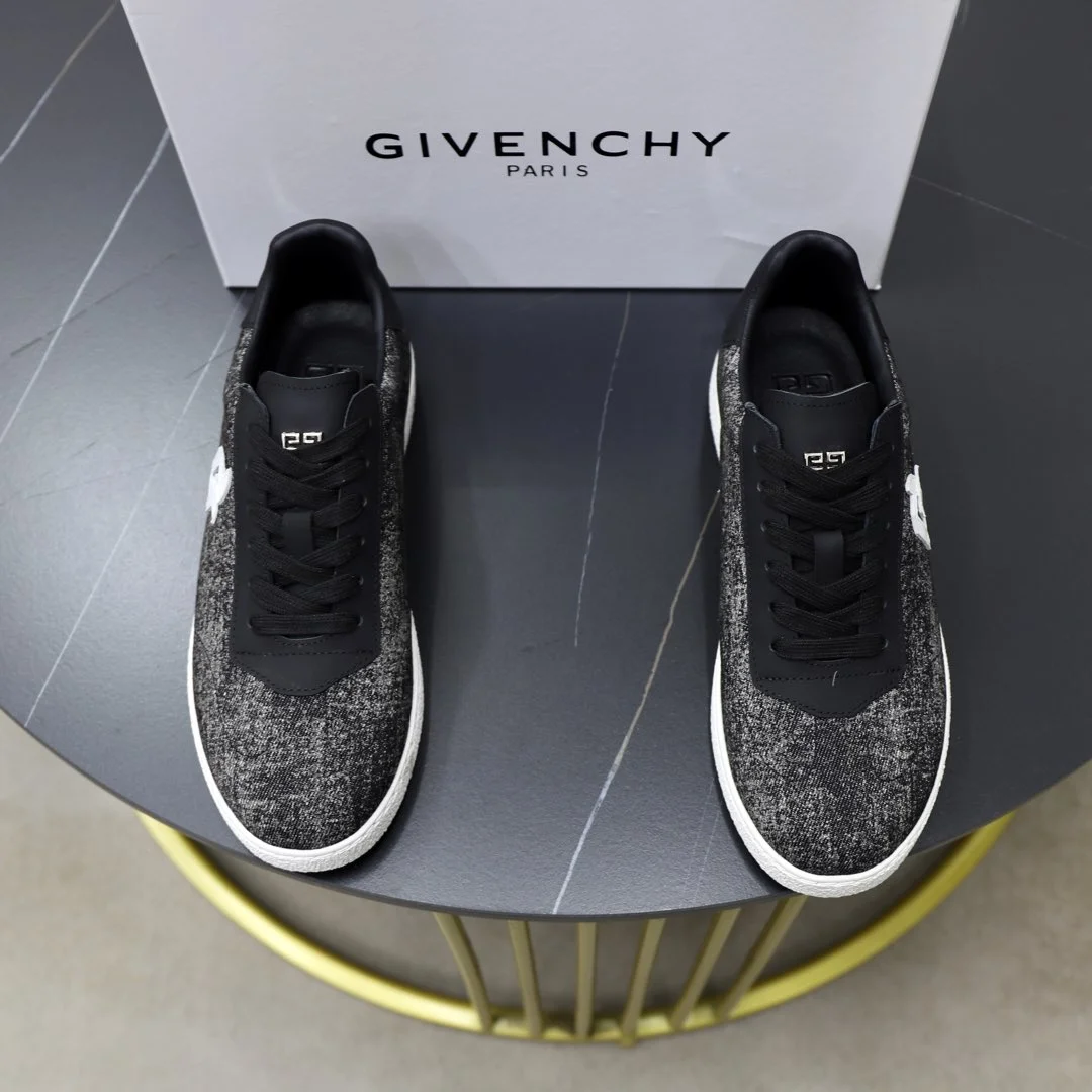 Givenchy Shoes — df9488e7