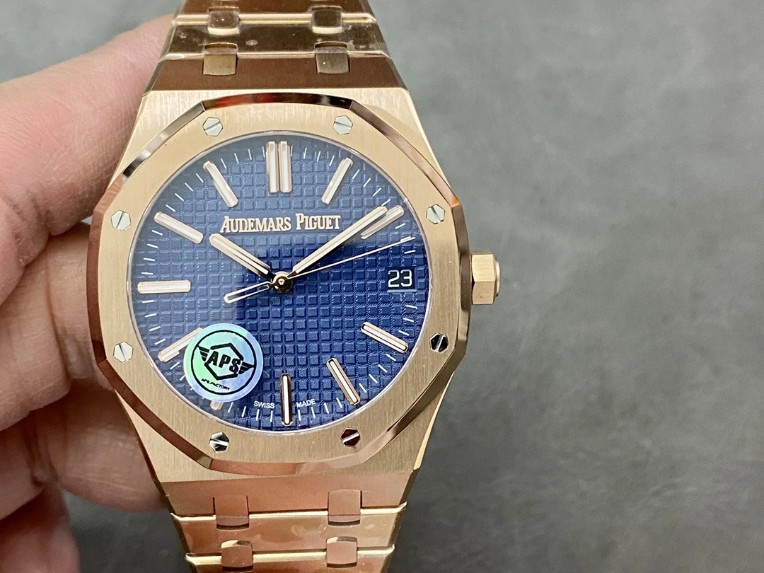 Audemars Piguet Watch — e52fc6ae