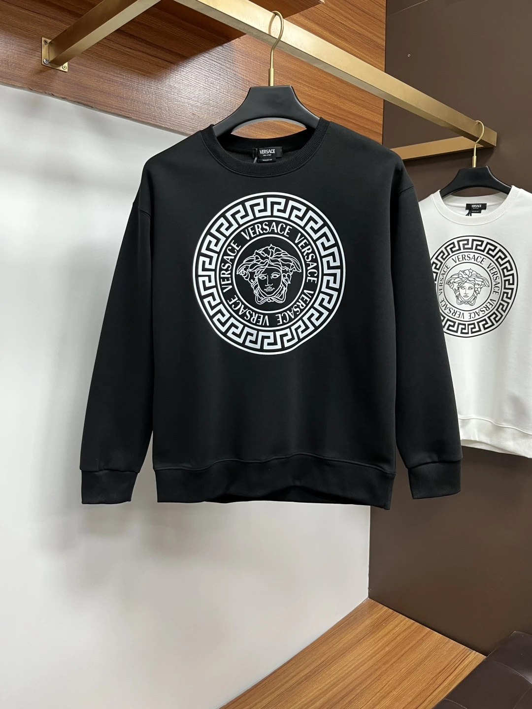 Versace Sweatshirts — d7c6fad6