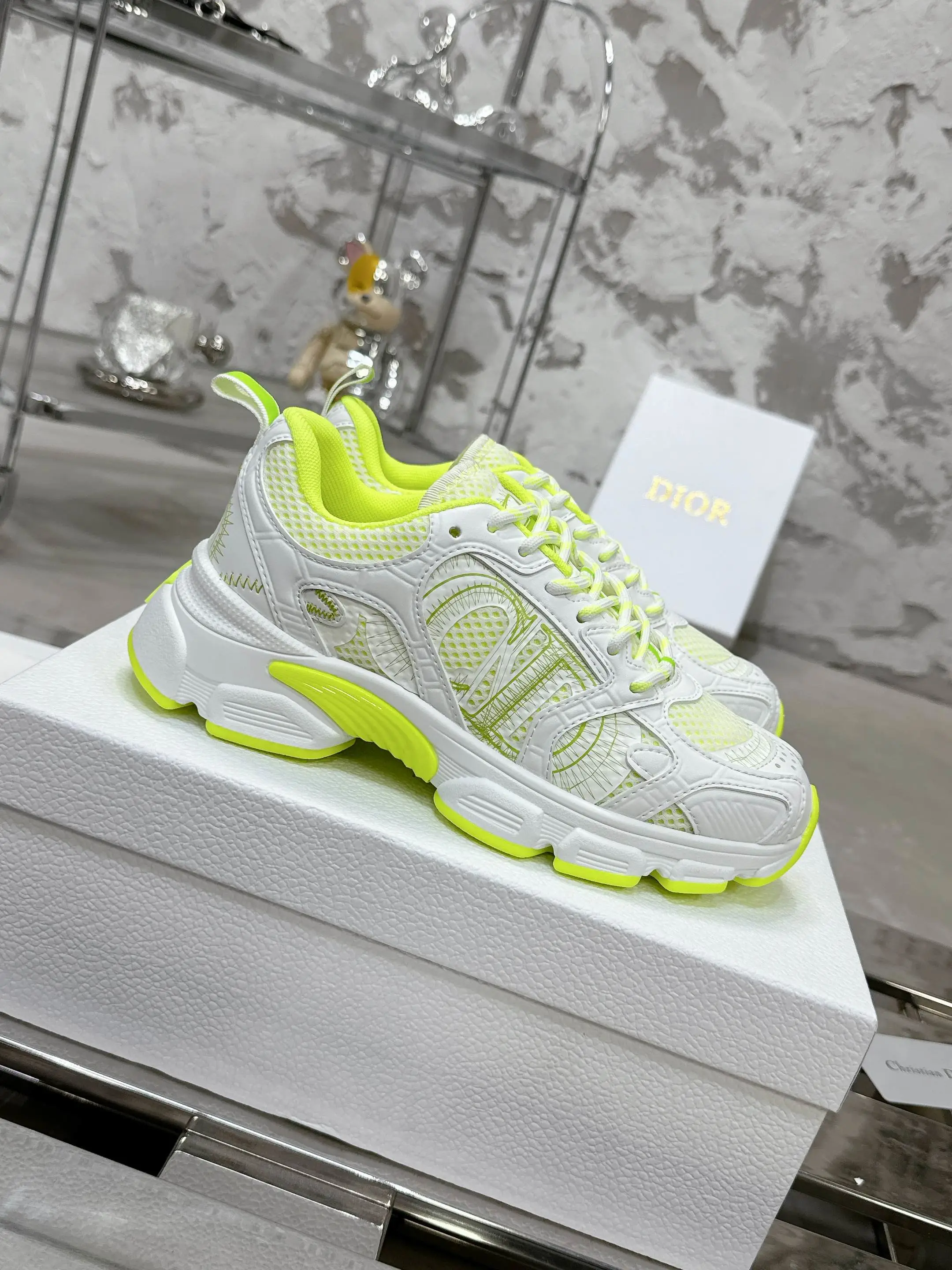 Dior Sneakers — 2fbfe073