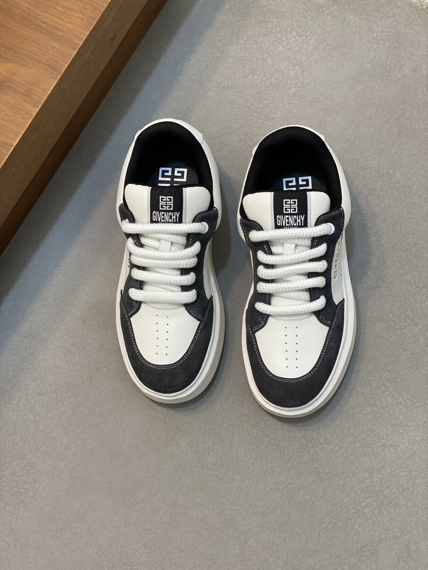 Givenchy Shoes — 74552e56