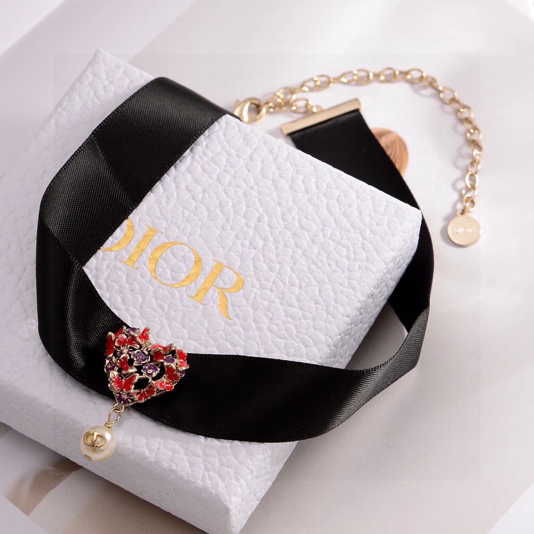 Dior Jewellery — b88cb26e